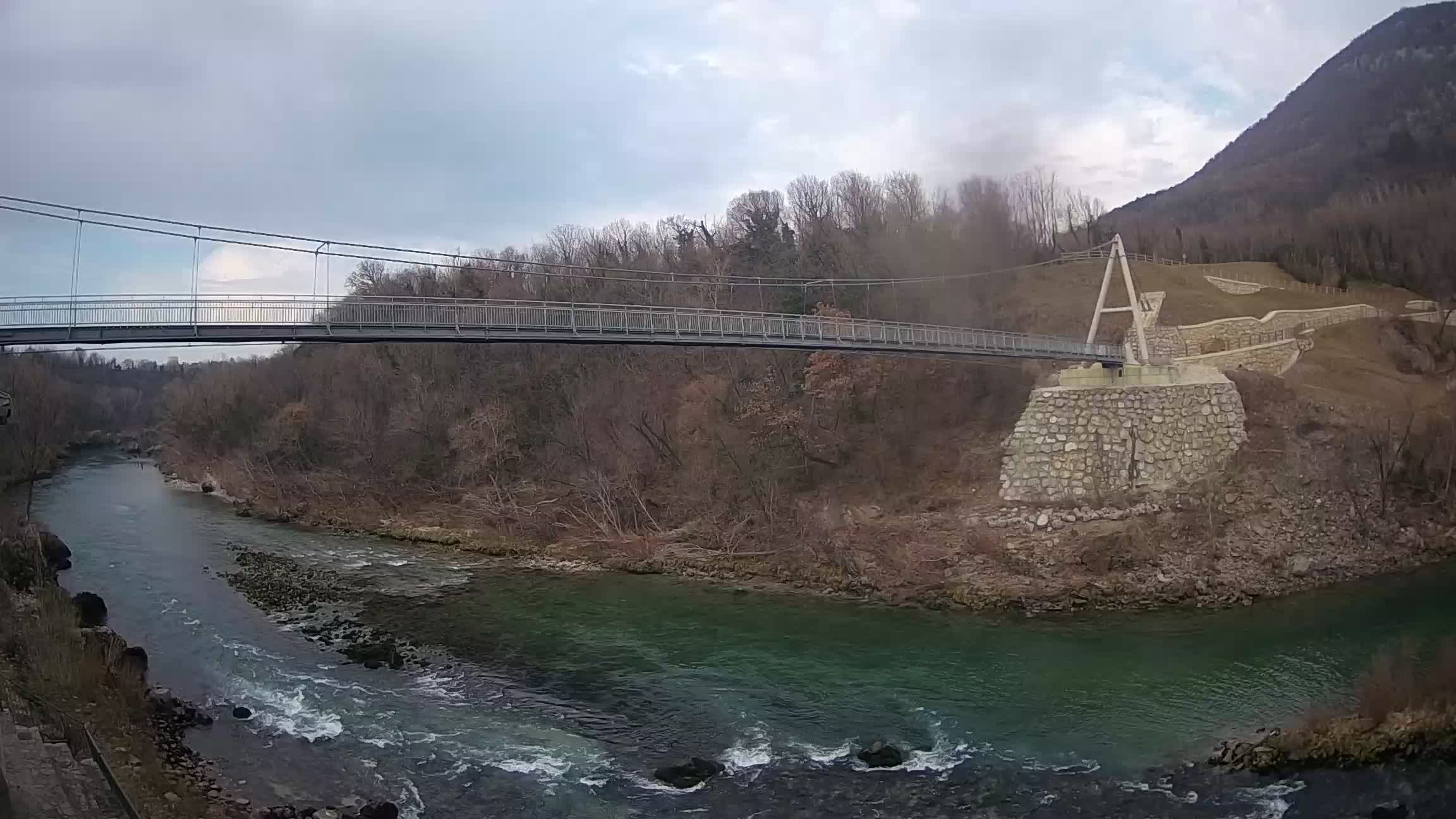 Puente peatonal Soča camera en vivo Solkan