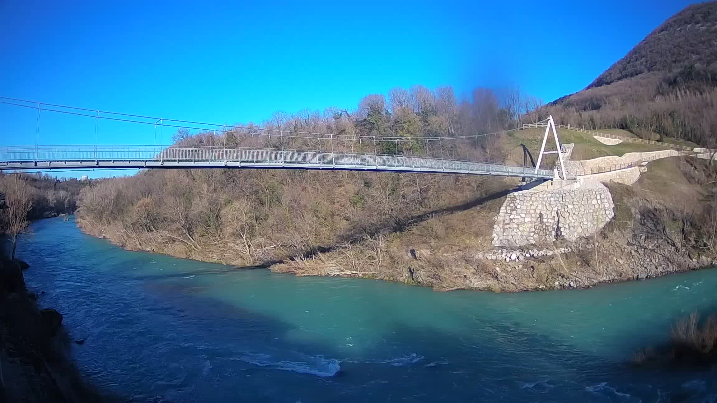 Passerella sul fiume Isonzo webcam Salcano