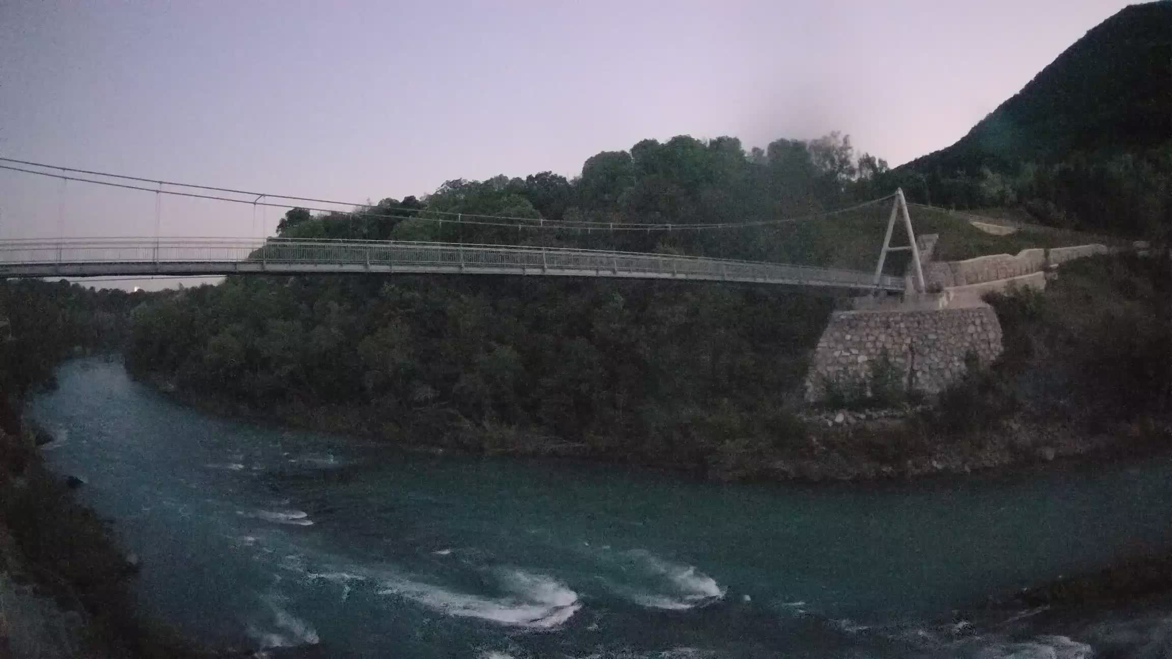 Passerelle sur la rivière Soča livecam Solkan