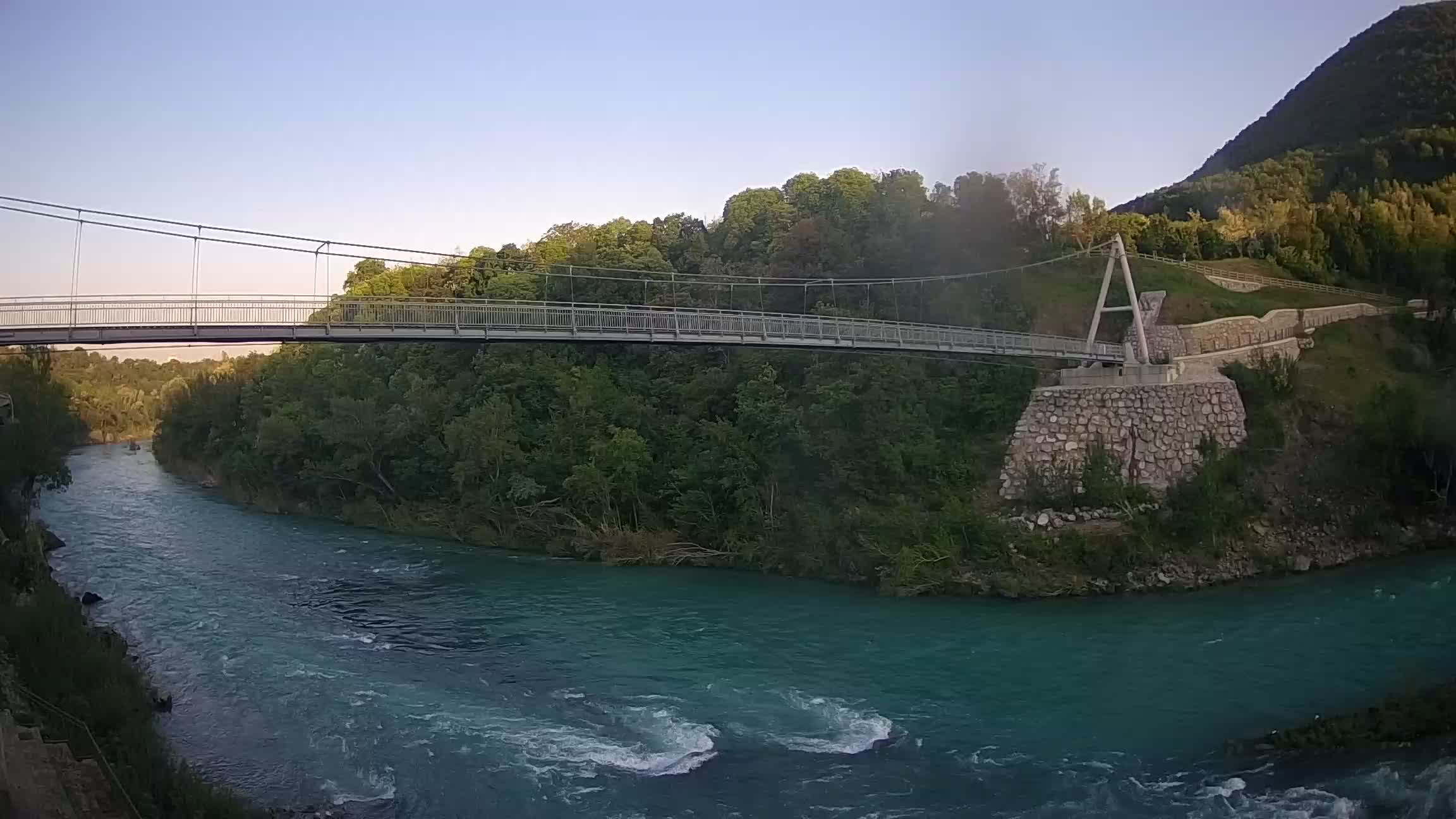 Passerella sul fiume Isonzo webcam Salcano