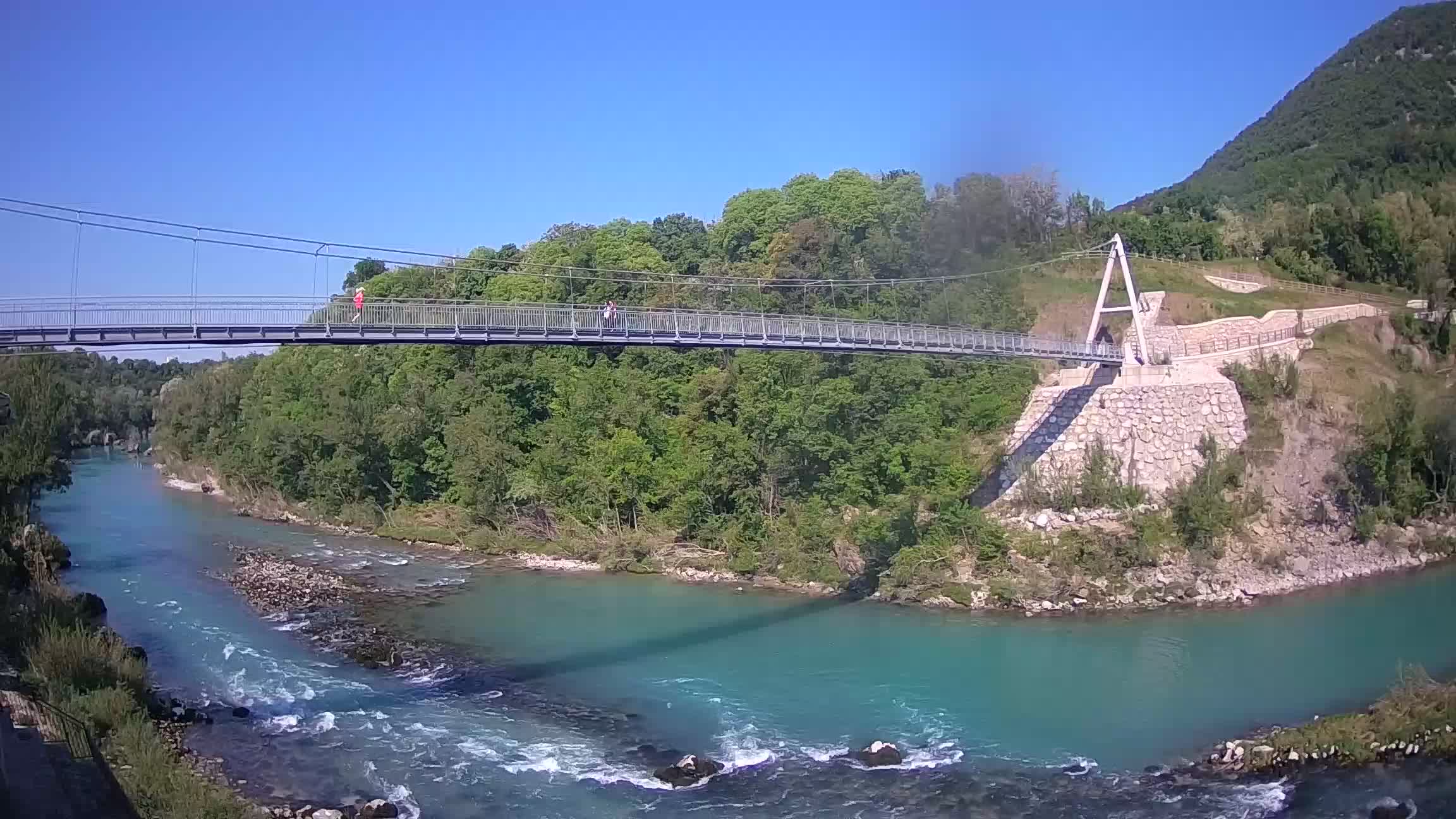 Fußgängerbrücke auf der Soča fluss Webcam Solkan