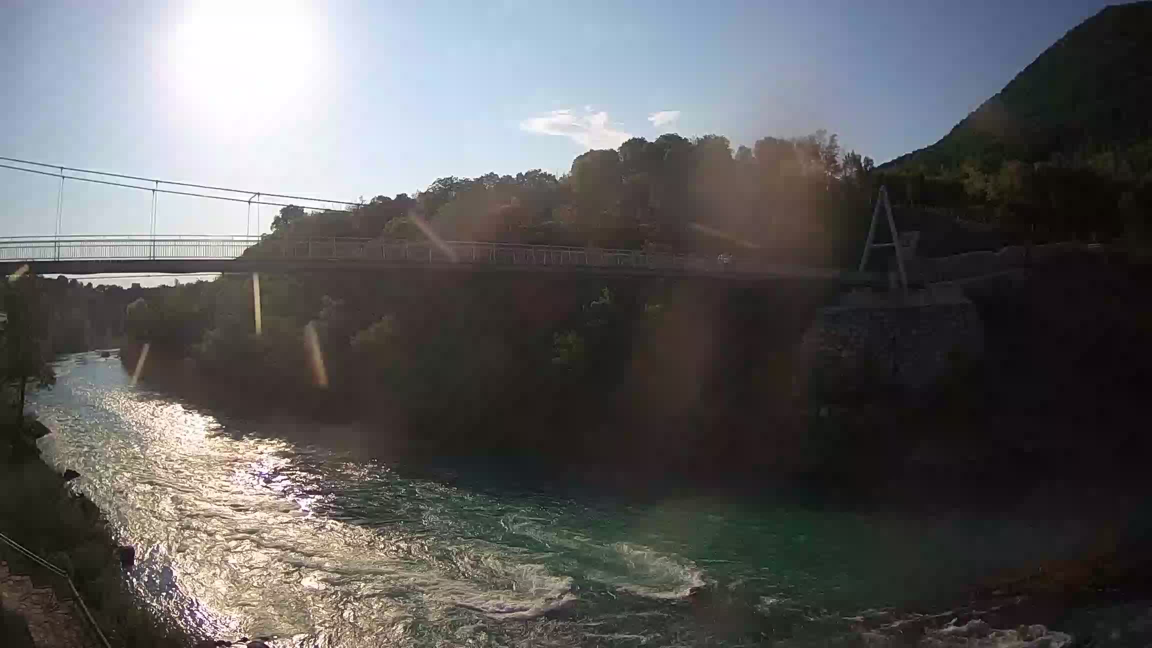 Puente peatonal Soča camera en vivo Solkan