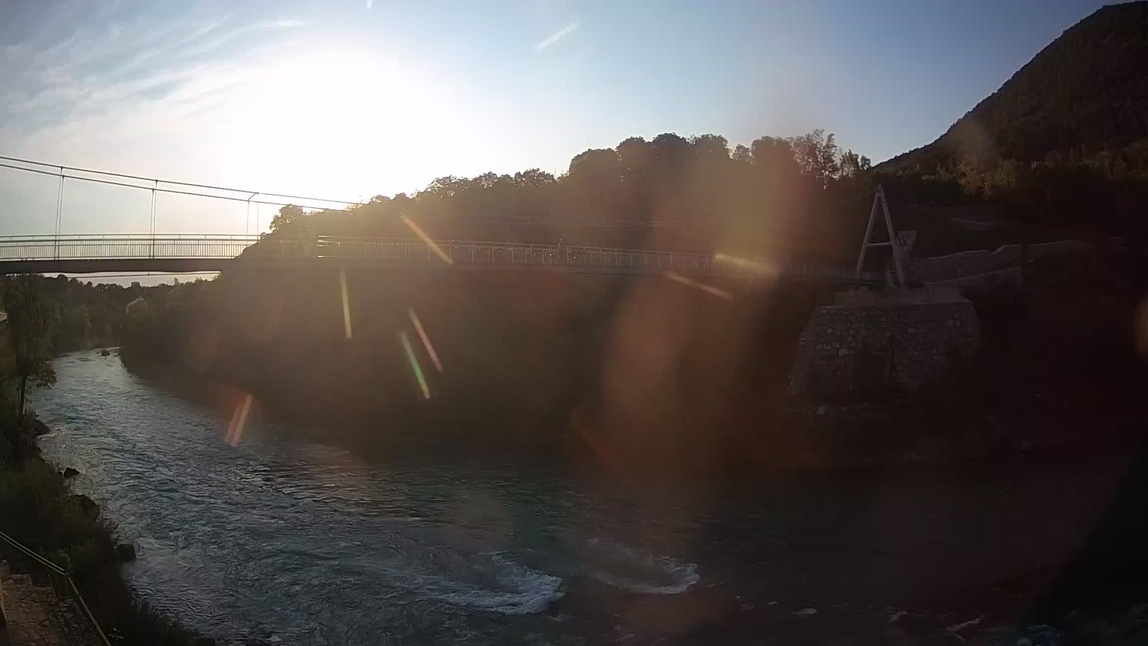 Puente peatonal Soča camera en vivo Solkan