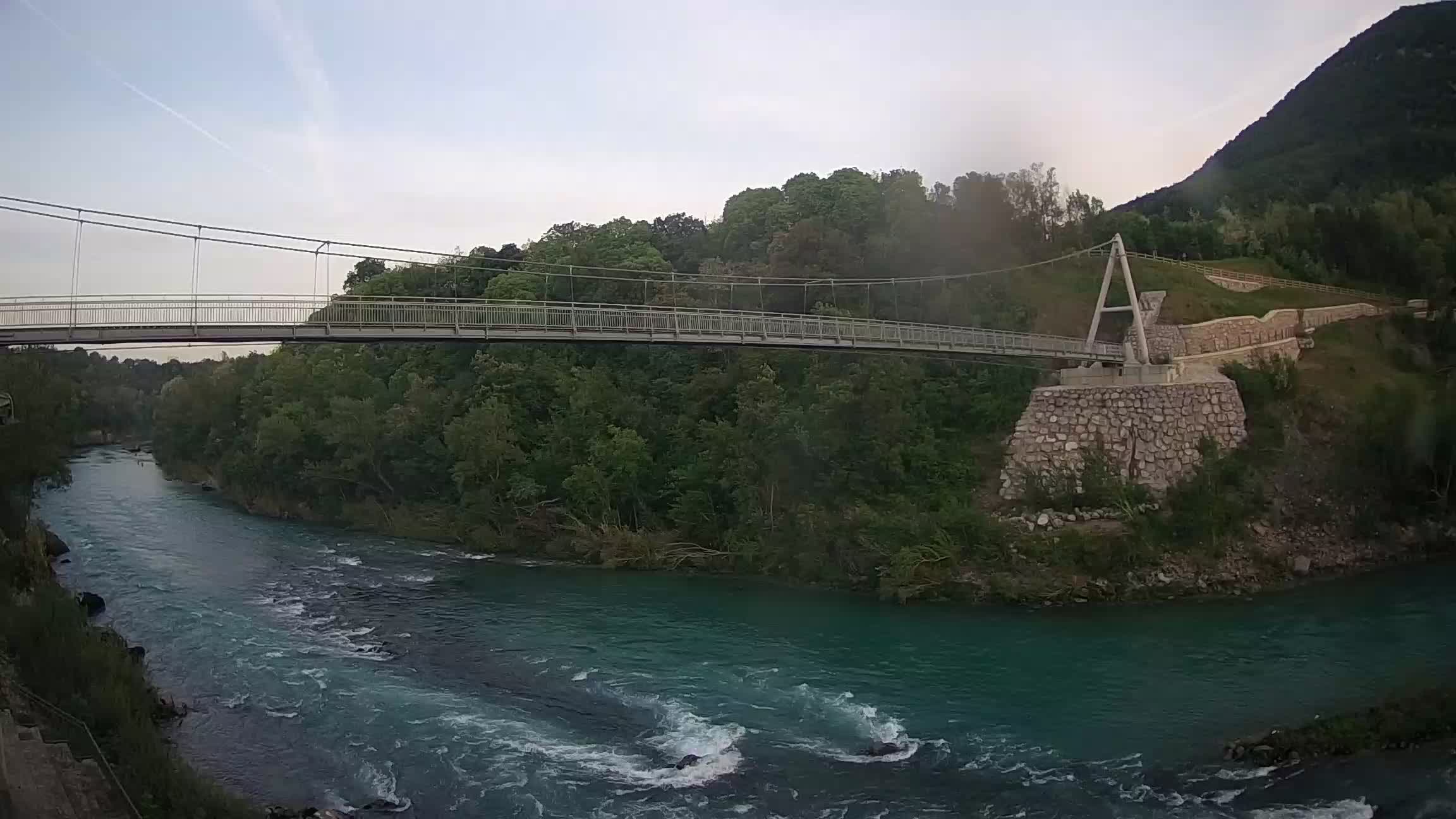 Passerelle sur la rivière Soča livecam Solkan