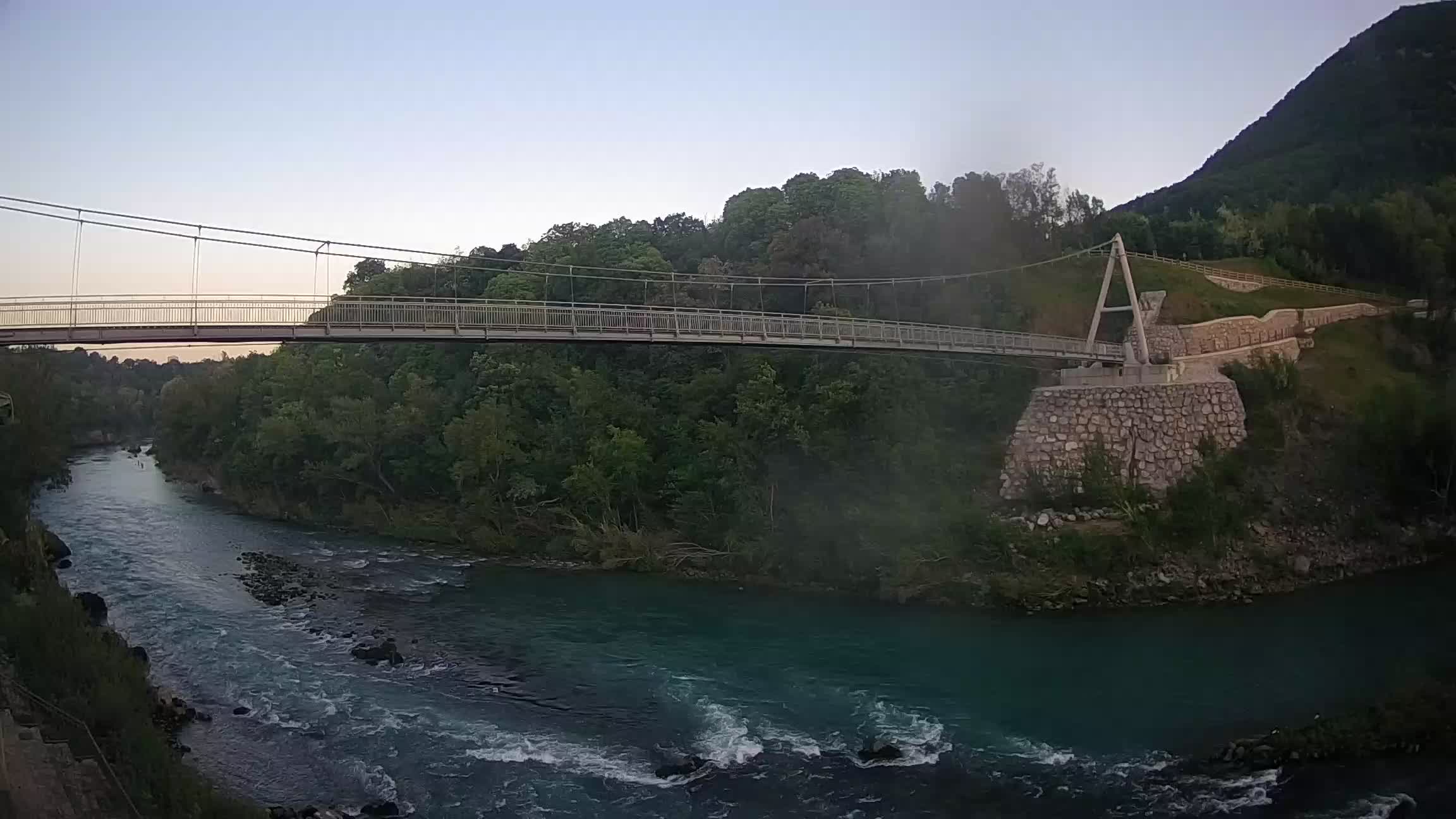 Passerelle sur la rivière Soča livecam Solkan