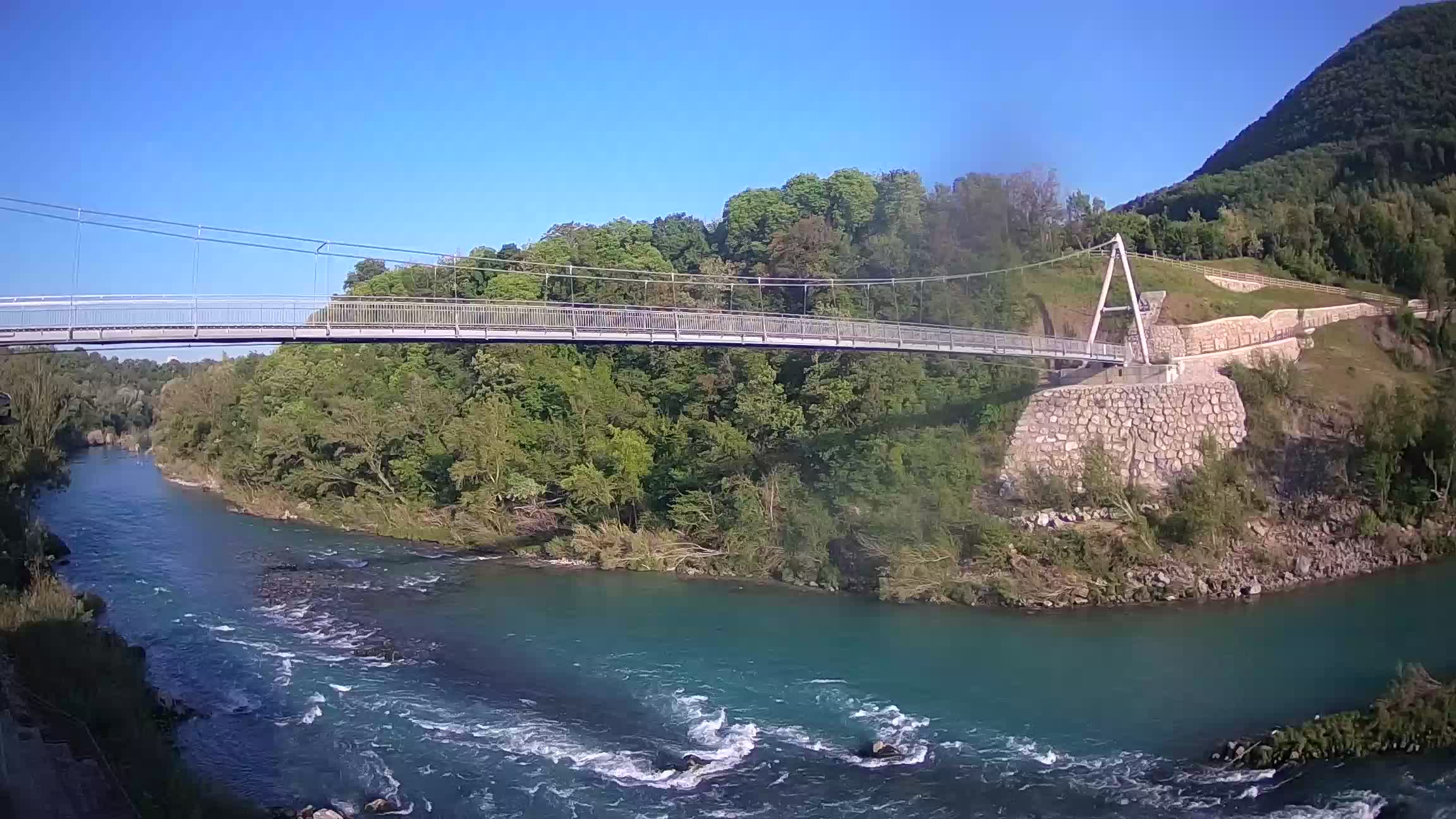 Passerella sul fiume Isonzo webcam Salcano