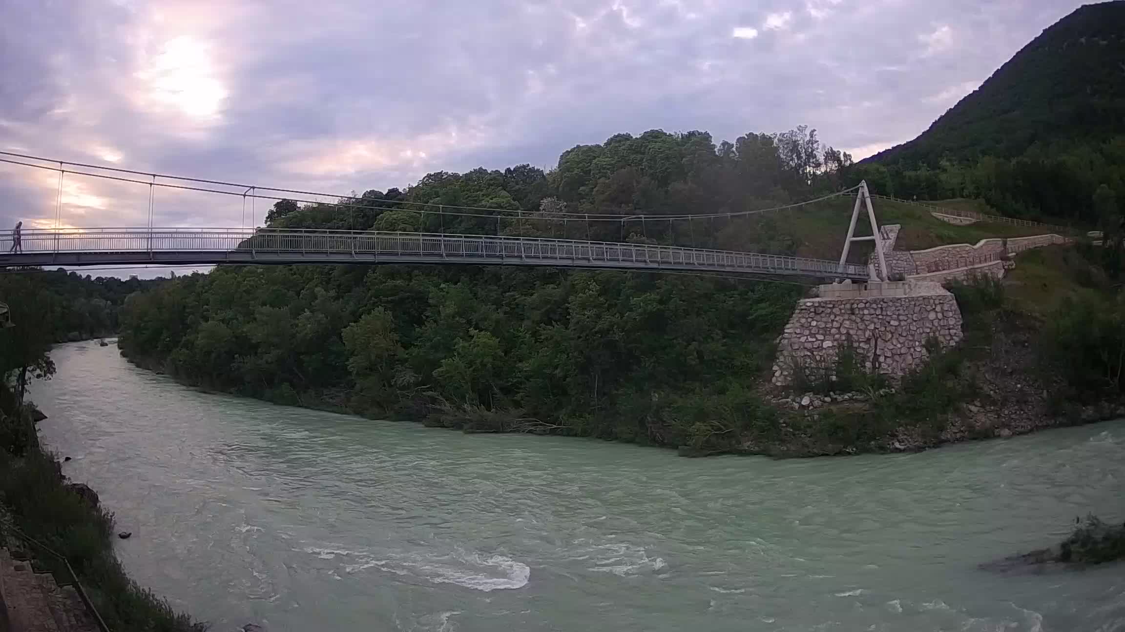 Passerella sul fiume Isonzo webcam Salcano