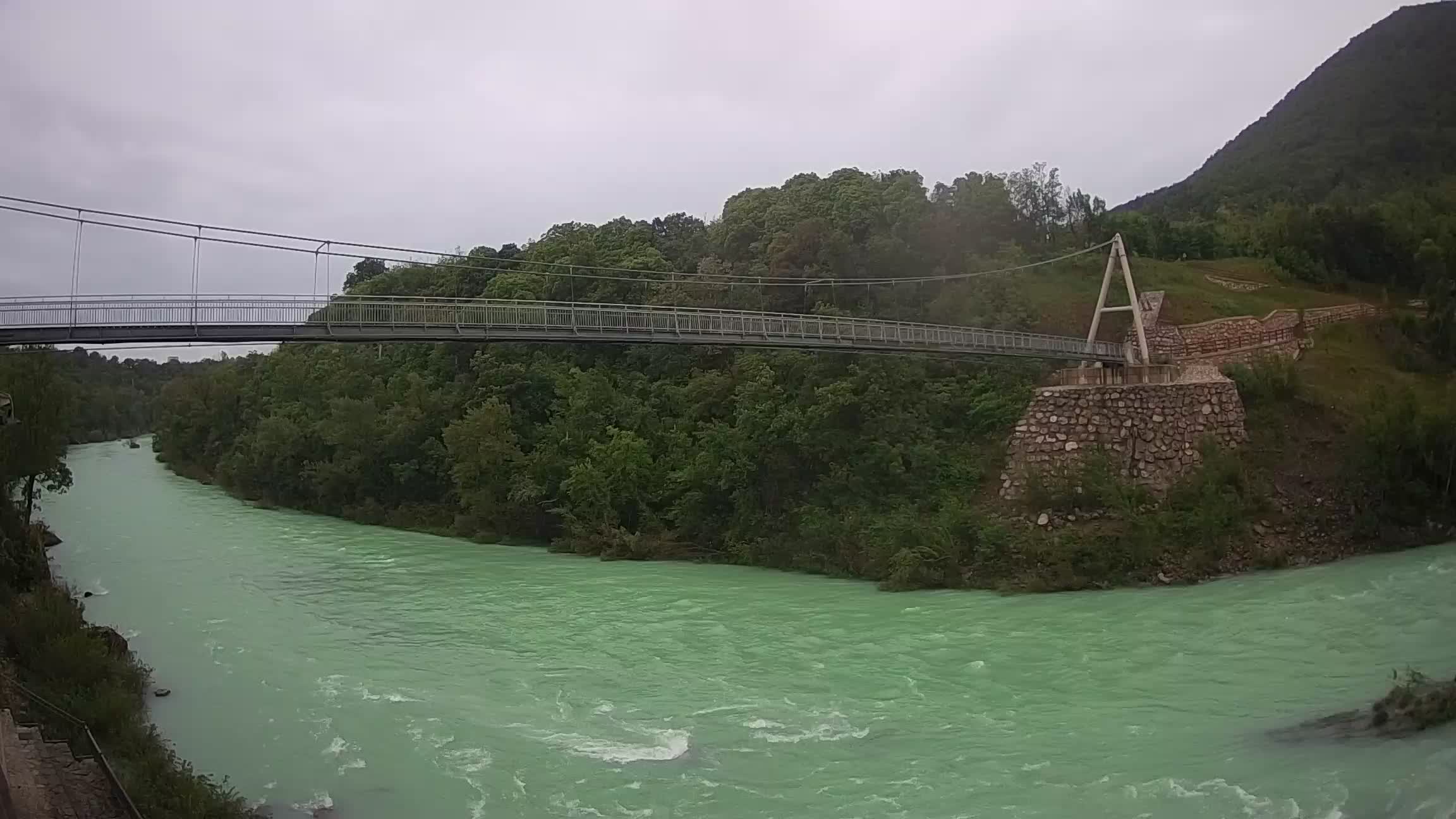 Passerelle sur la rivière Soča livecam Solkan