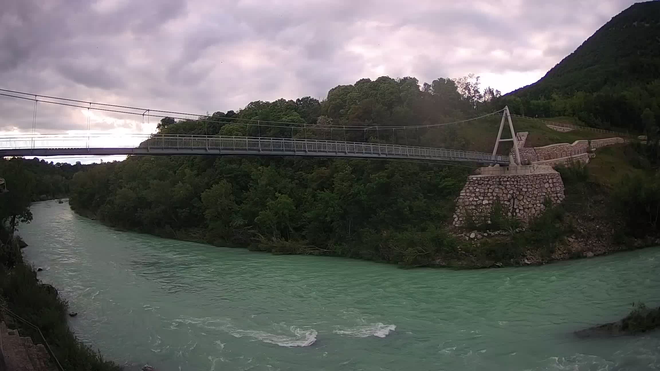 Passerelle sur la rivière Soča livecam Solkan