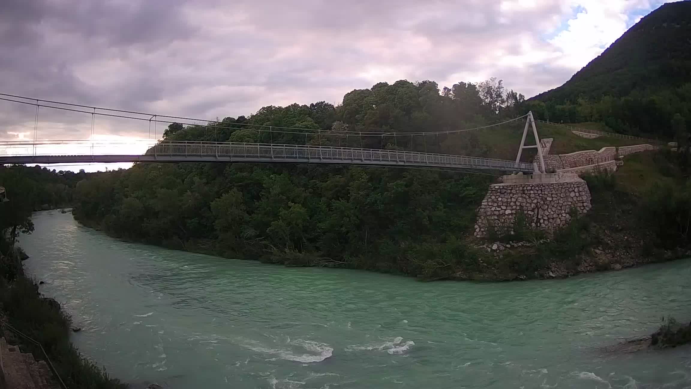 Passerelle sur la rivière Soča livecam Solkan