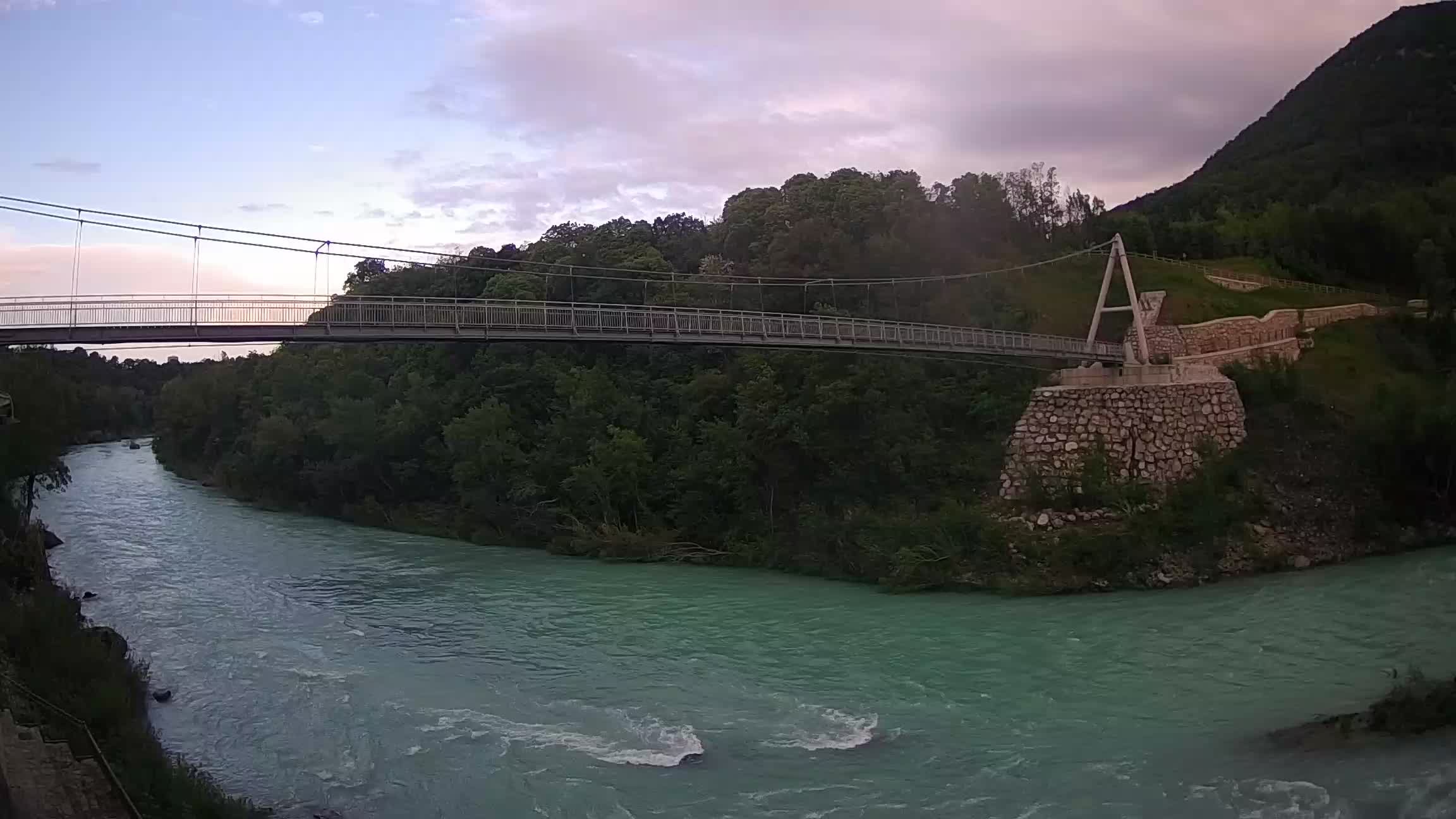 Passerelle sur la rivière Soča livecam Solkan