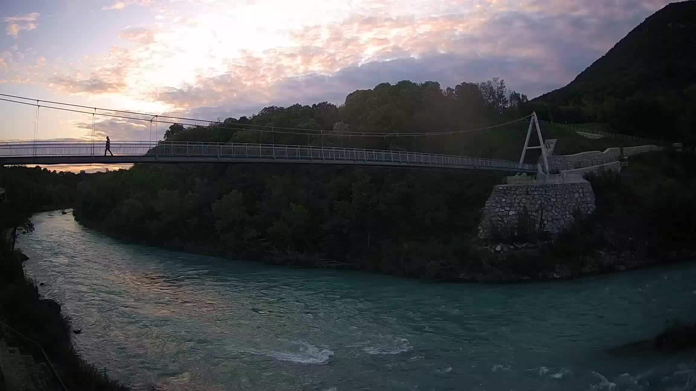 Passerella sul fiume Isonzo webcam Salcano
