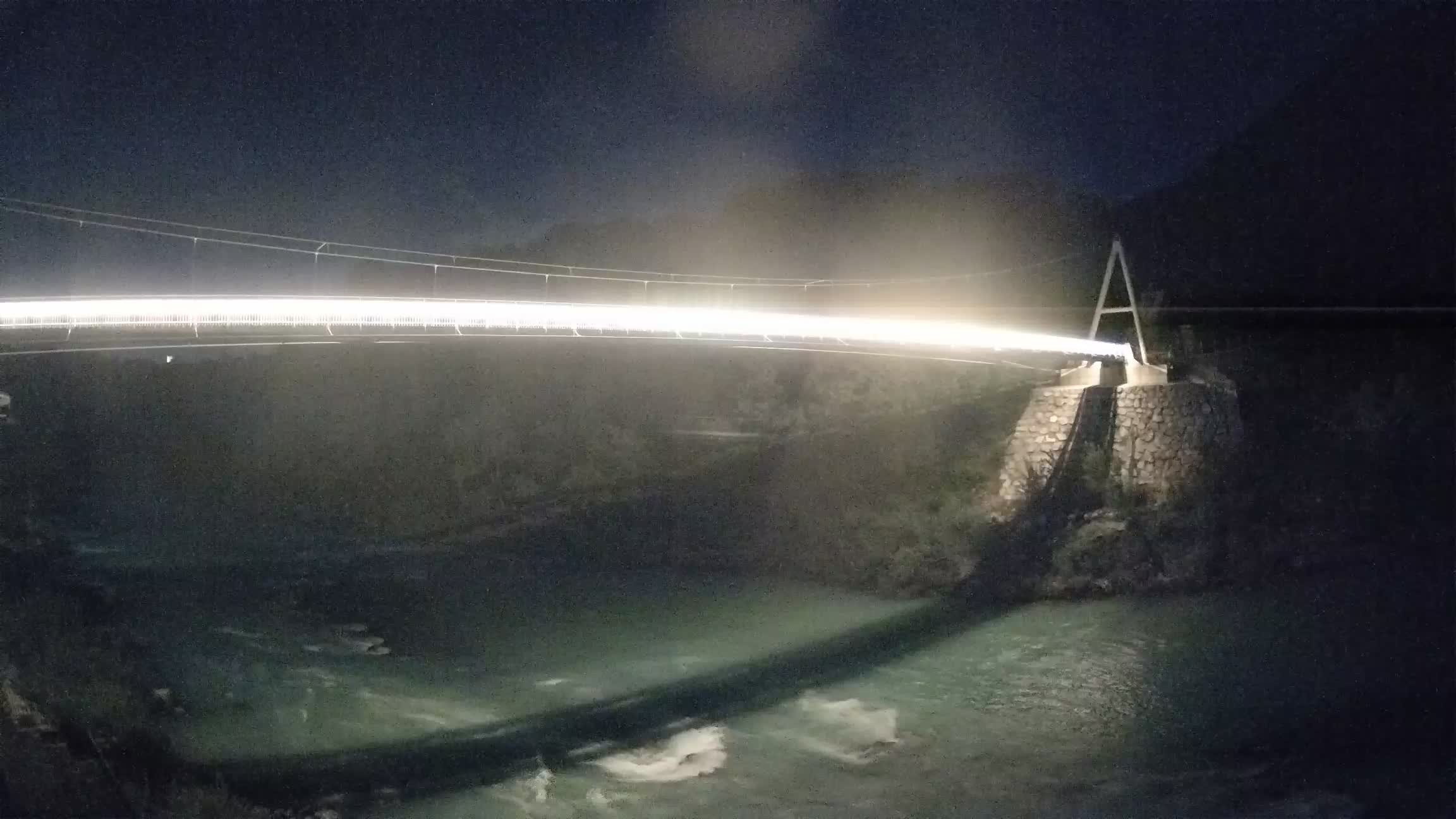 Fußgängerbrücke auf der Soča fluss Webcam Solkan
