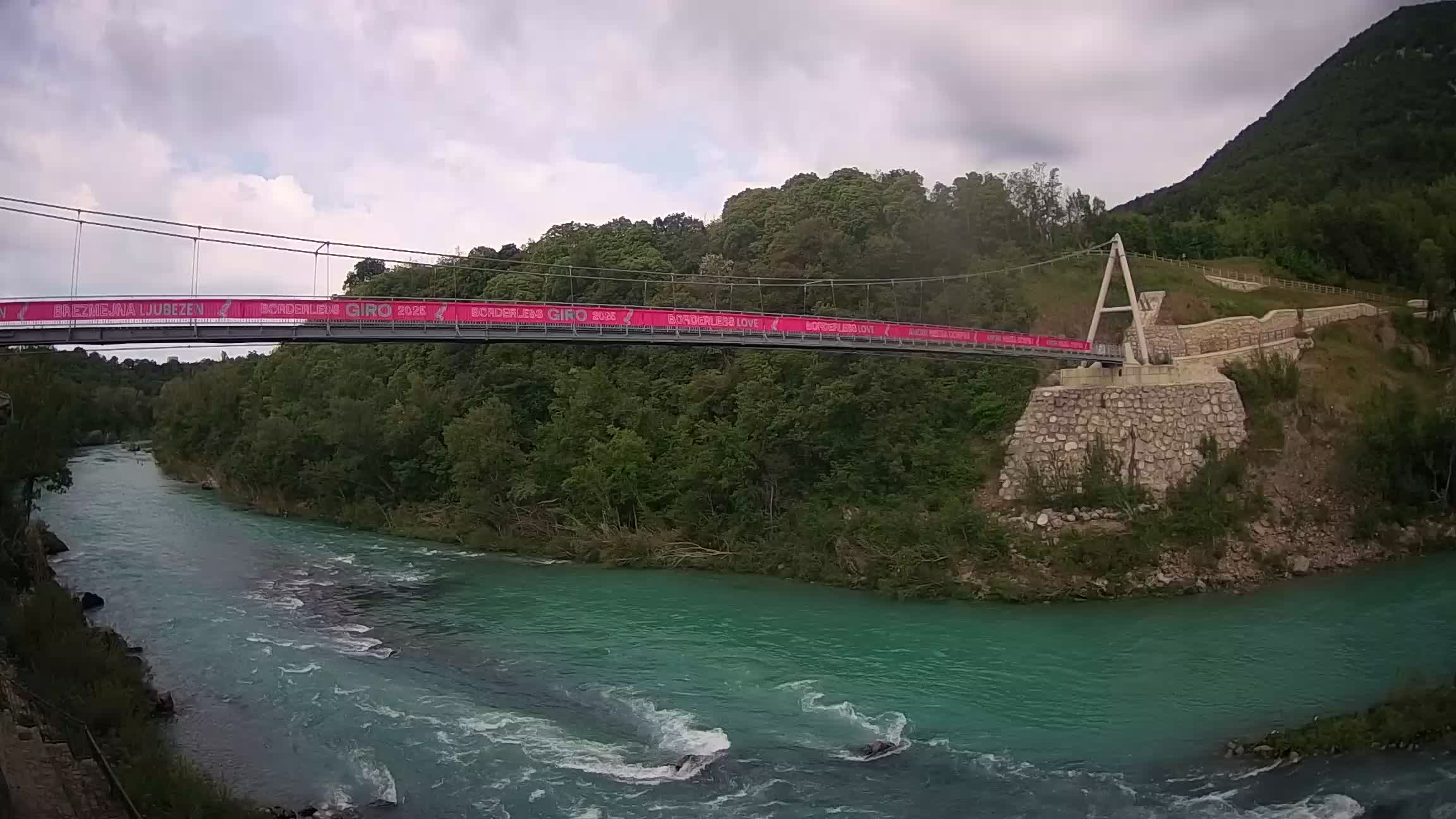 Passerelle sur la rivière Soča livecam Solkan