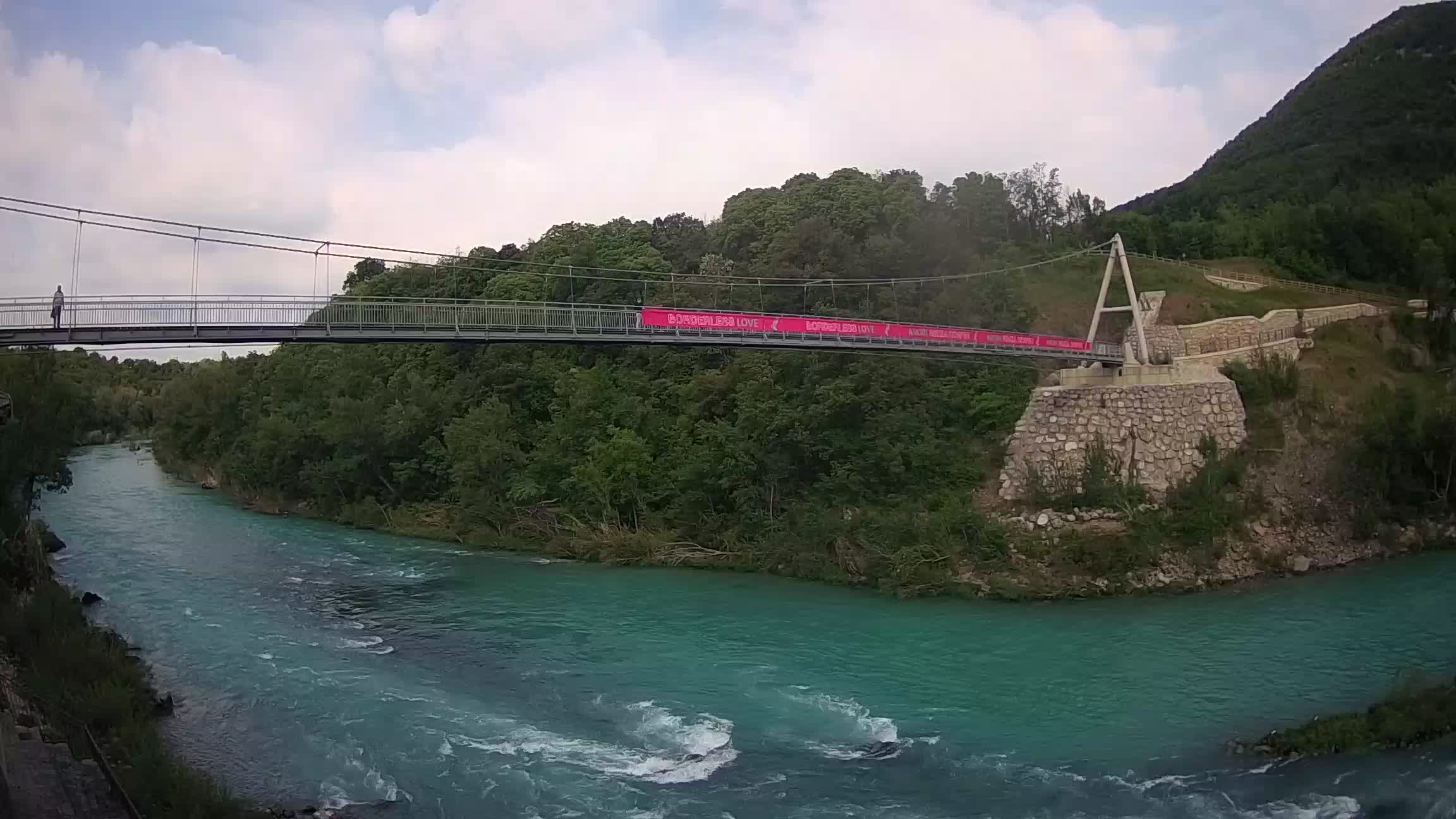 Passerella sul fiume Isonzo webcam Salcano