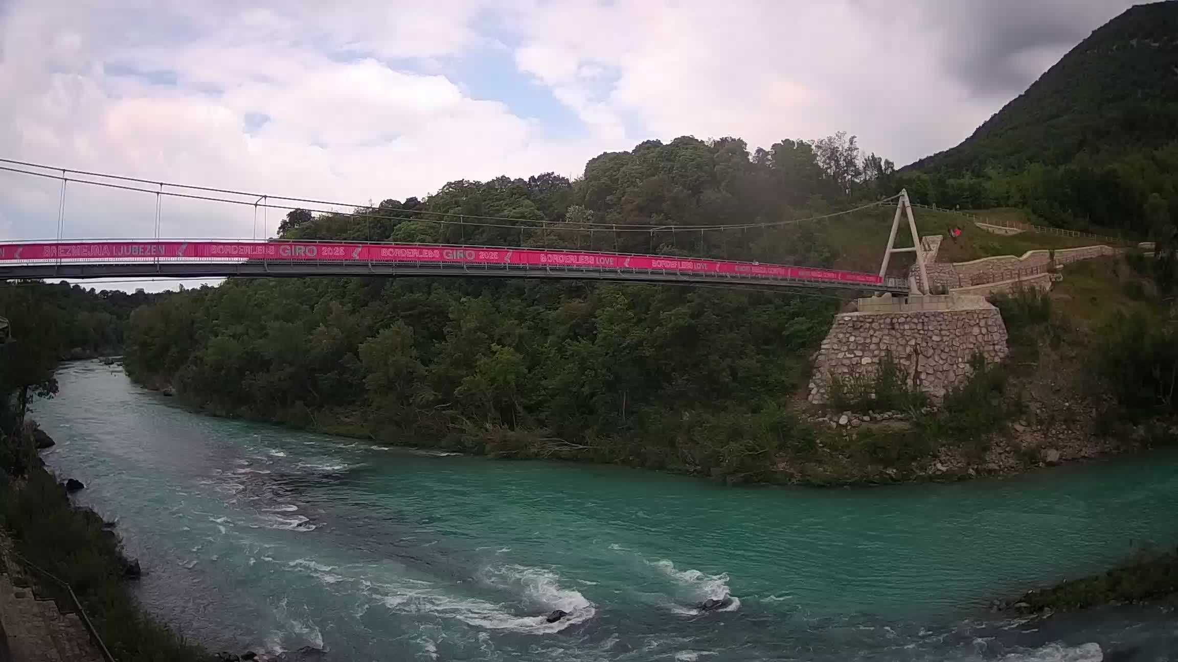 Passerella sul fiume Isonzo webcam Salcano