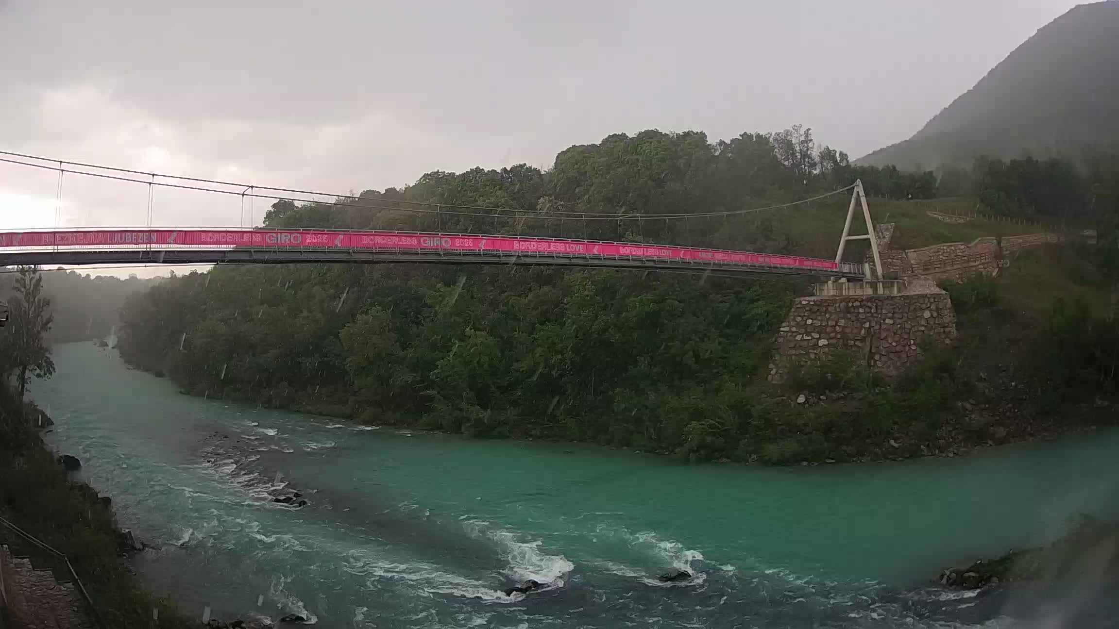 Passerella sul fiume Isonzo webcam Salcano