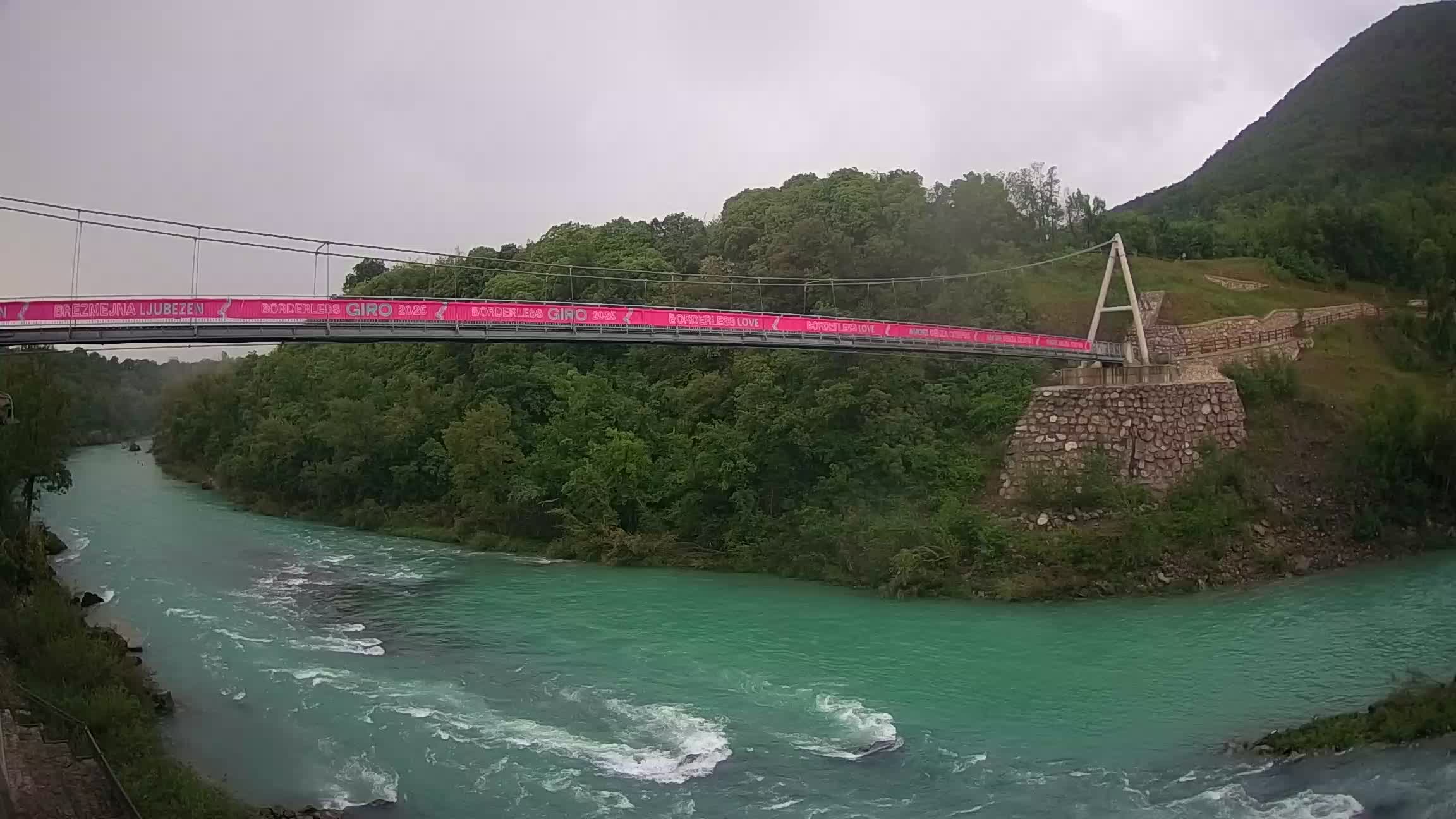 Puente peatonal Soča camera en vivo Solkan