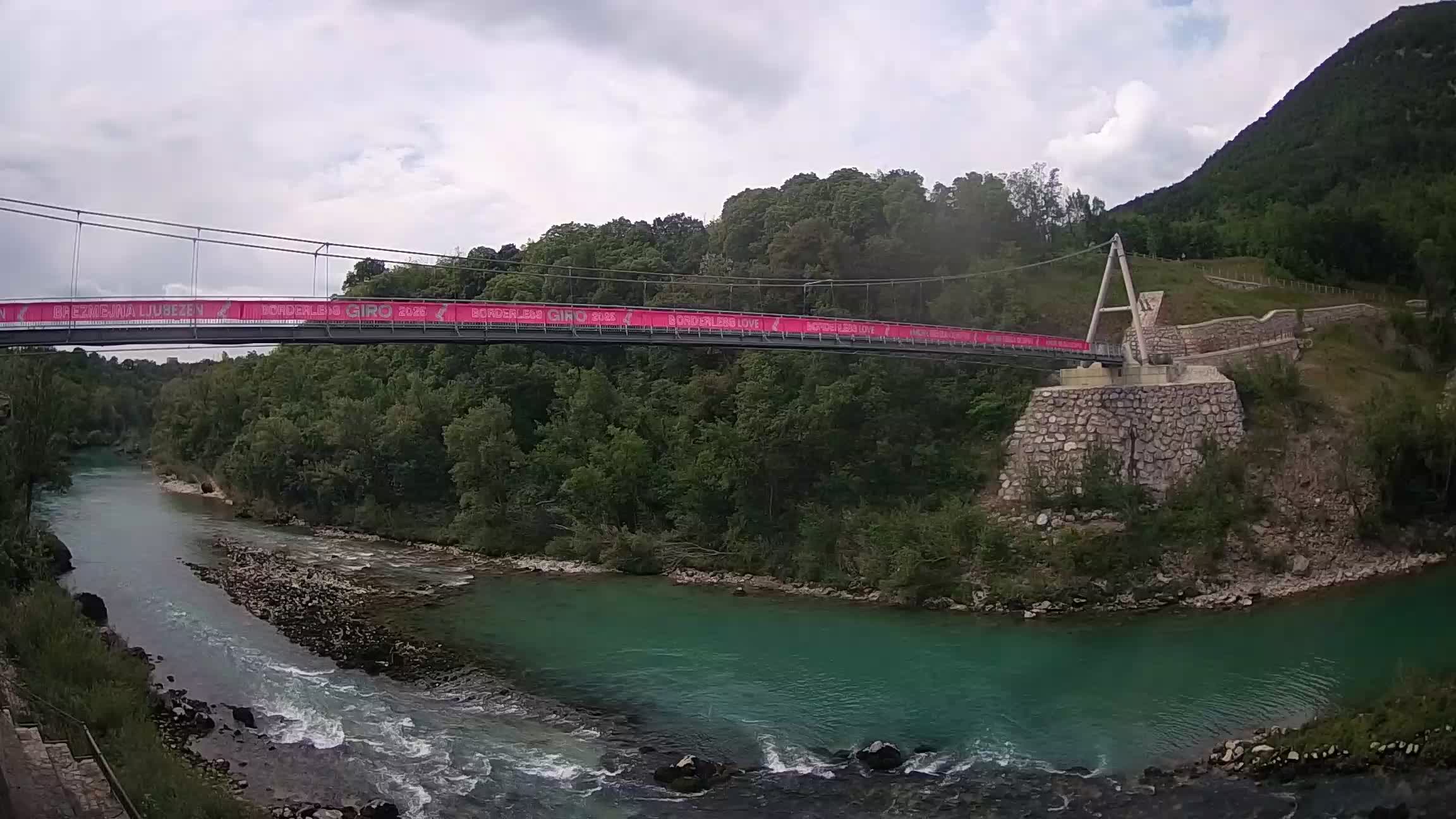 Puente peatonal Soča camera en vivo Solkan
