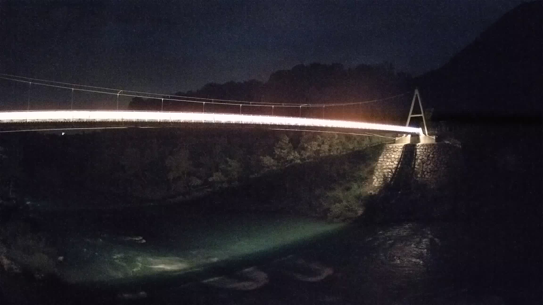 Passerella sul fiume Isonzo webcam Salcano