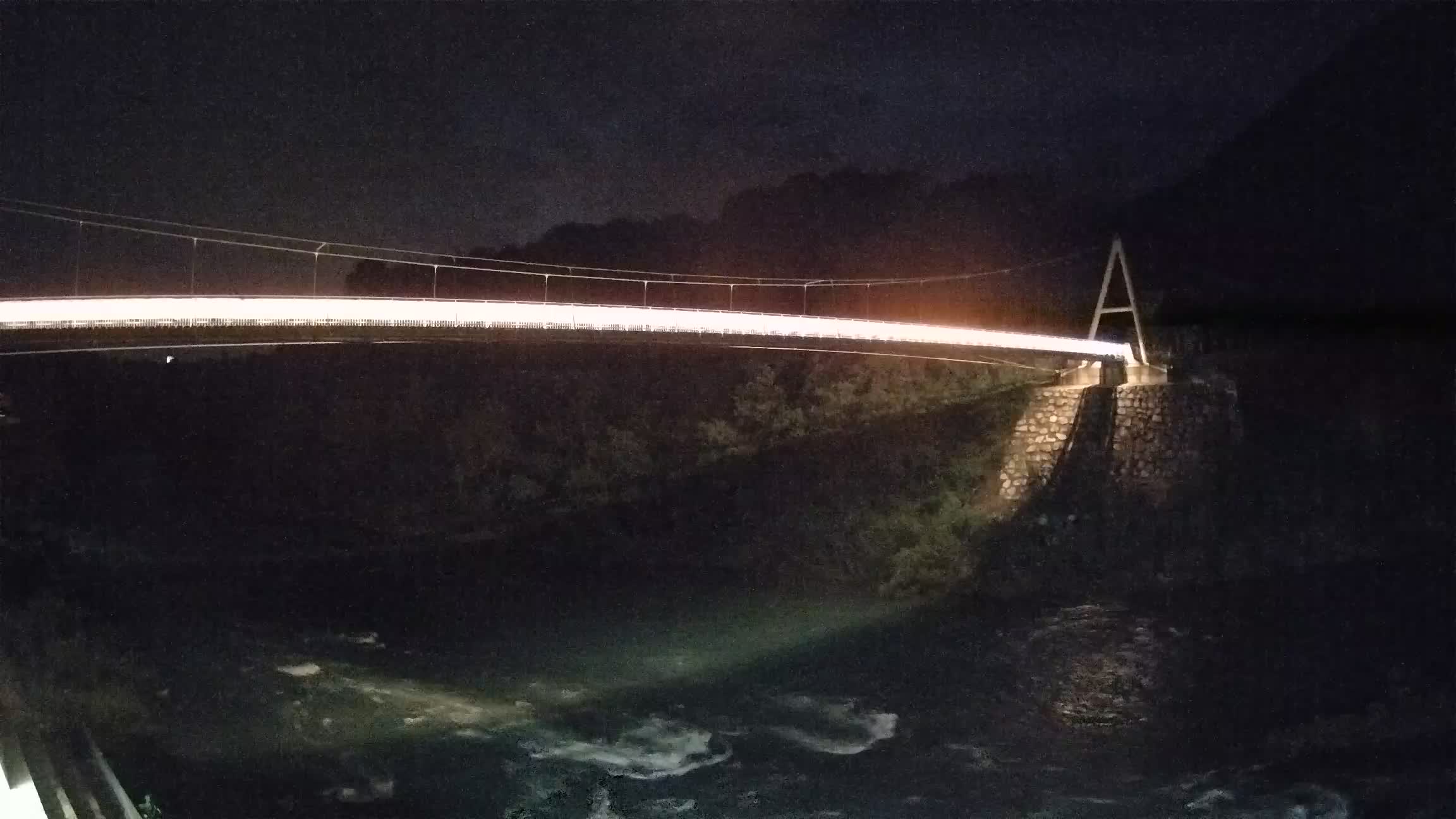 Passerella sul fiume Isonzo webcam Salcano