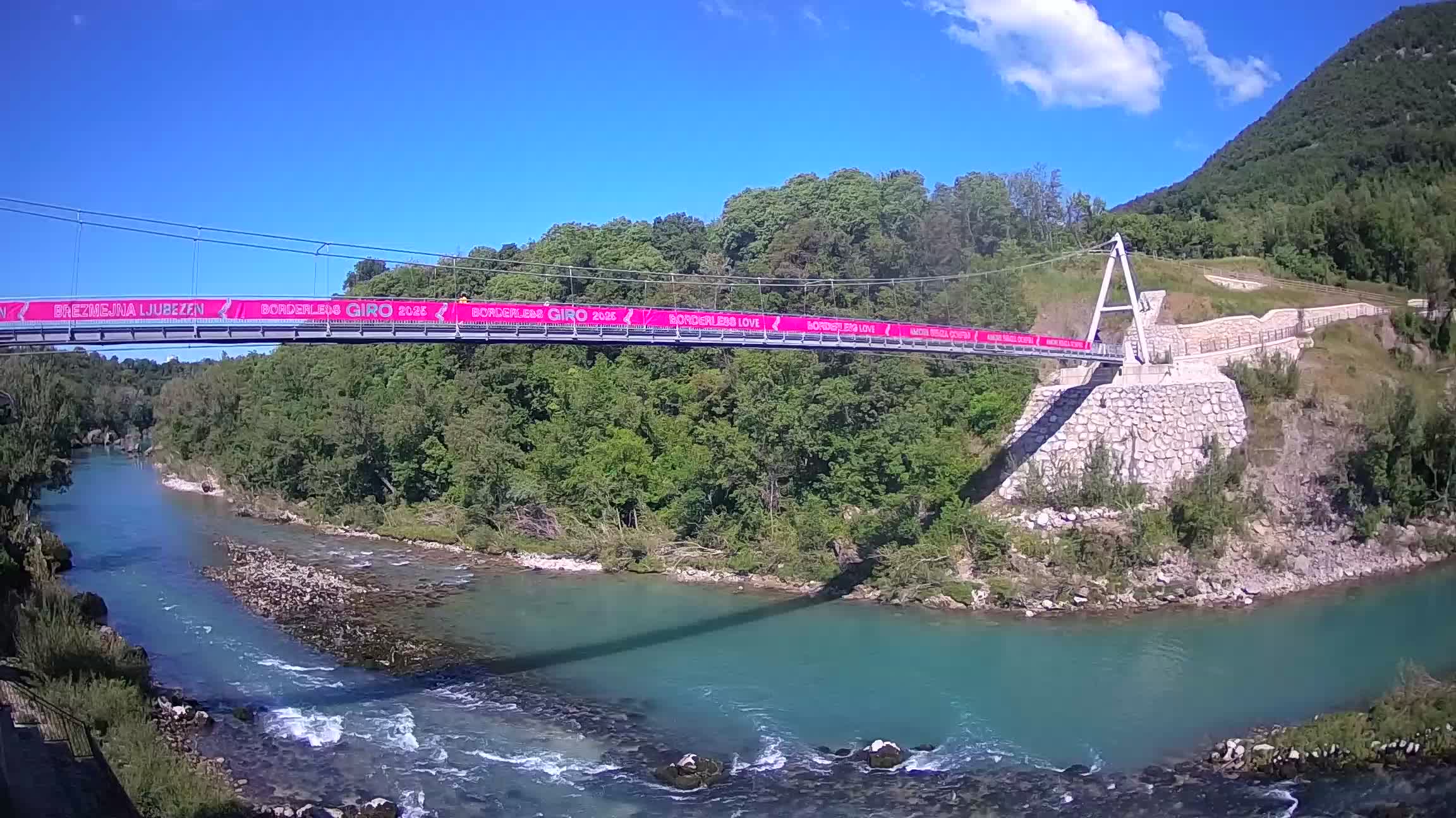 Passerella sul fiume Isonzo webcam Salcano