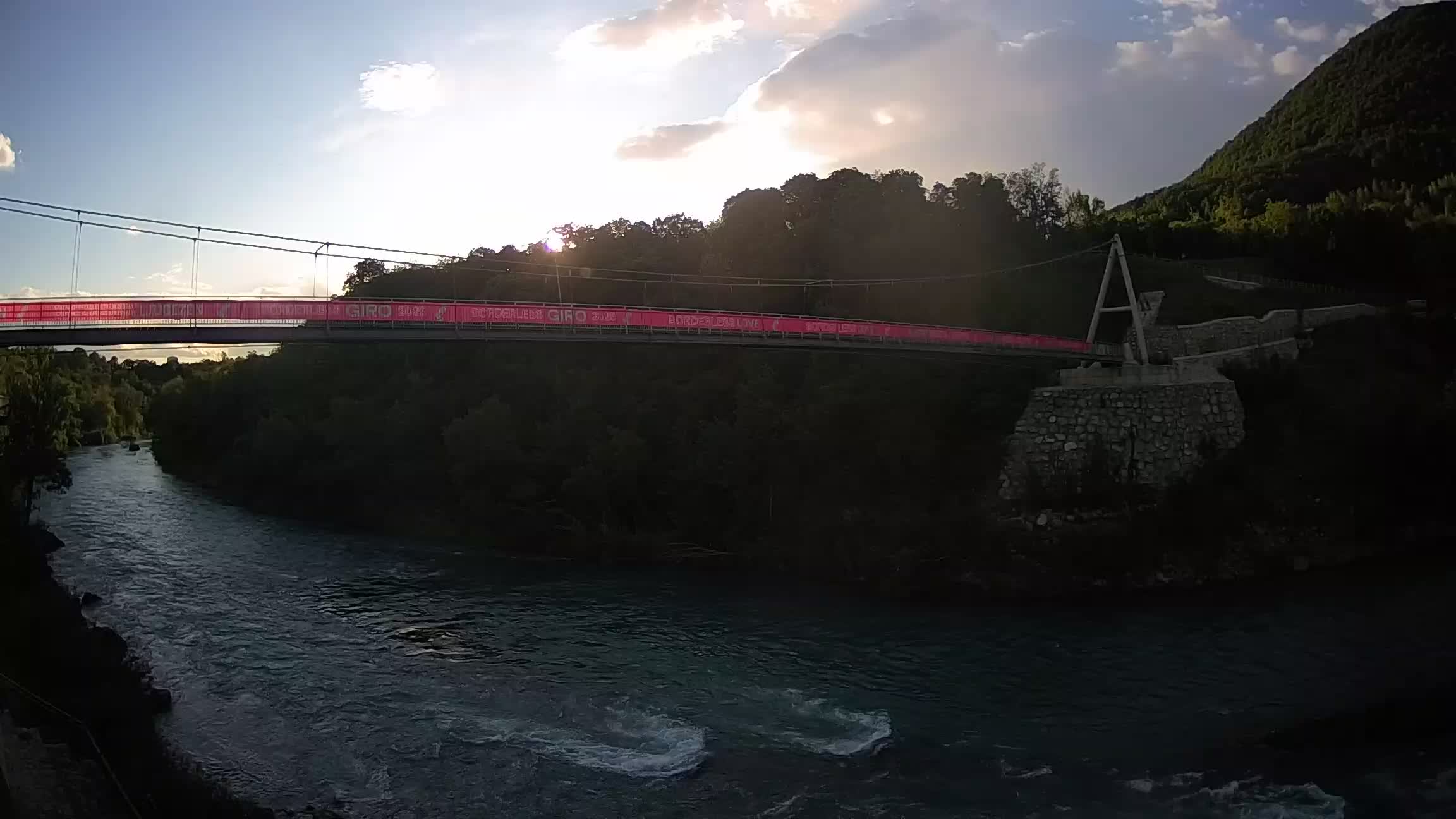 Passerella sul fiume Isonzo webcam Salcano