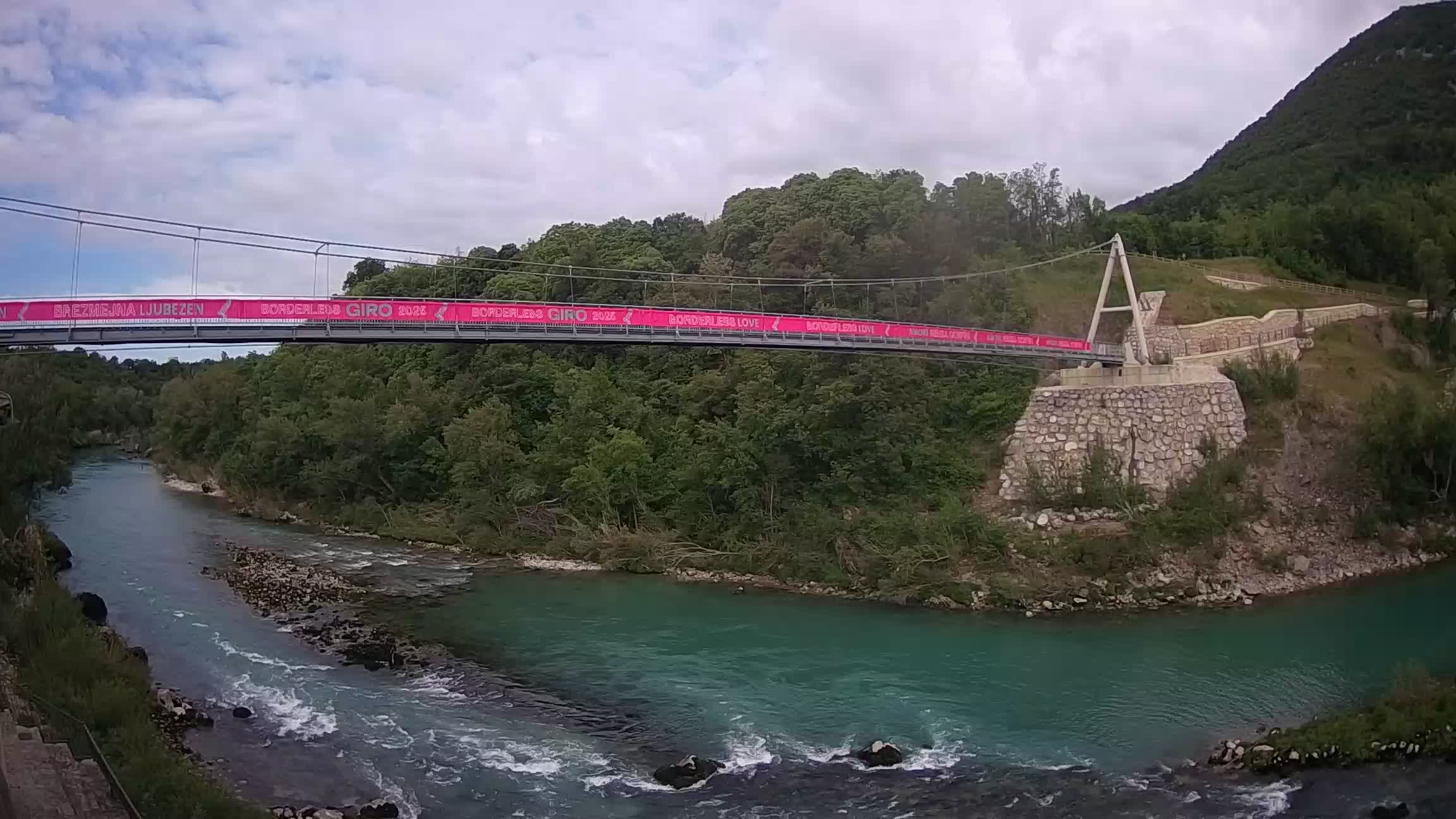 Puente peatonal Soča camera en vivo Solkan