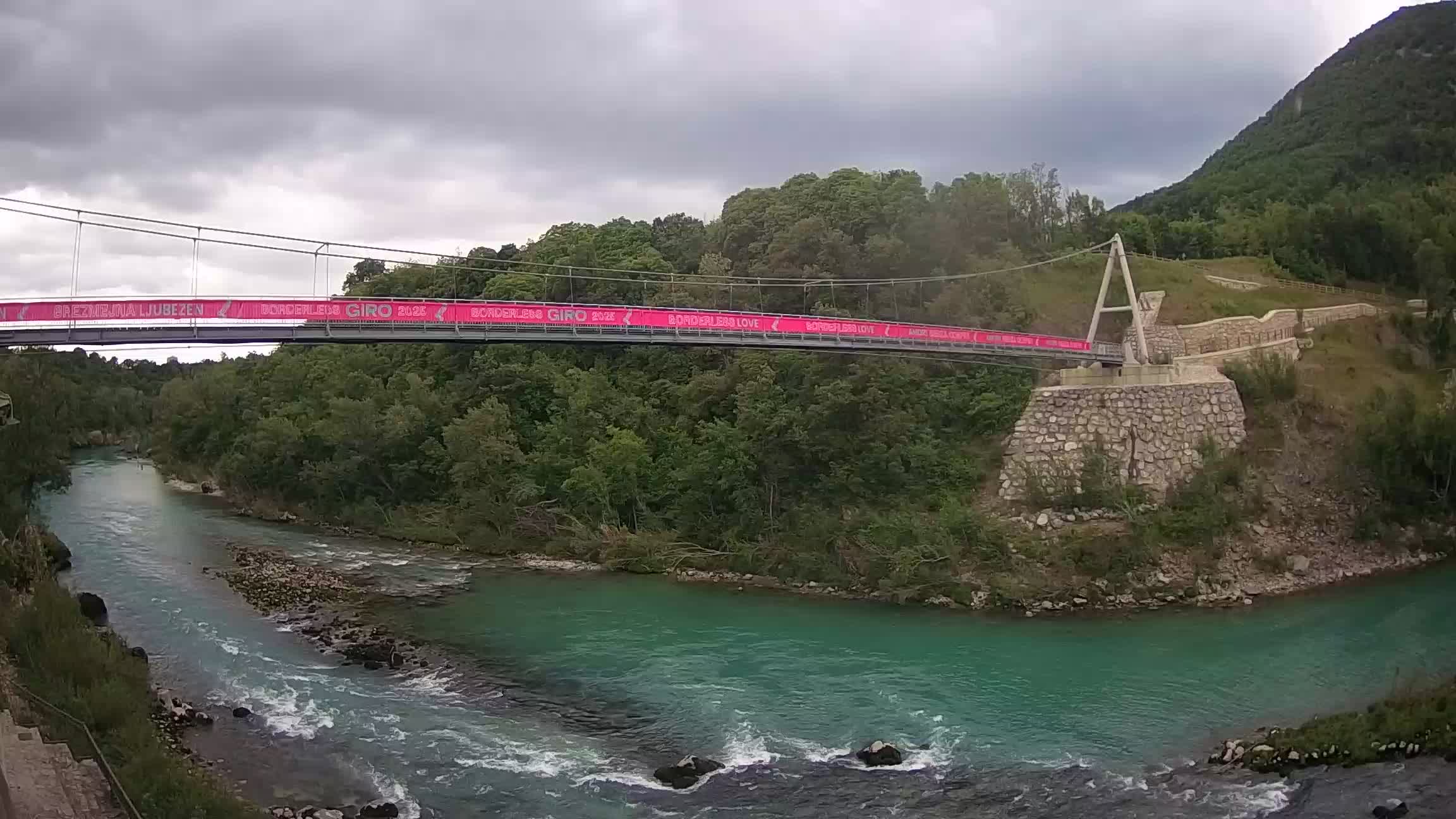 Puente peatonal Soča camera en vivo Solkan