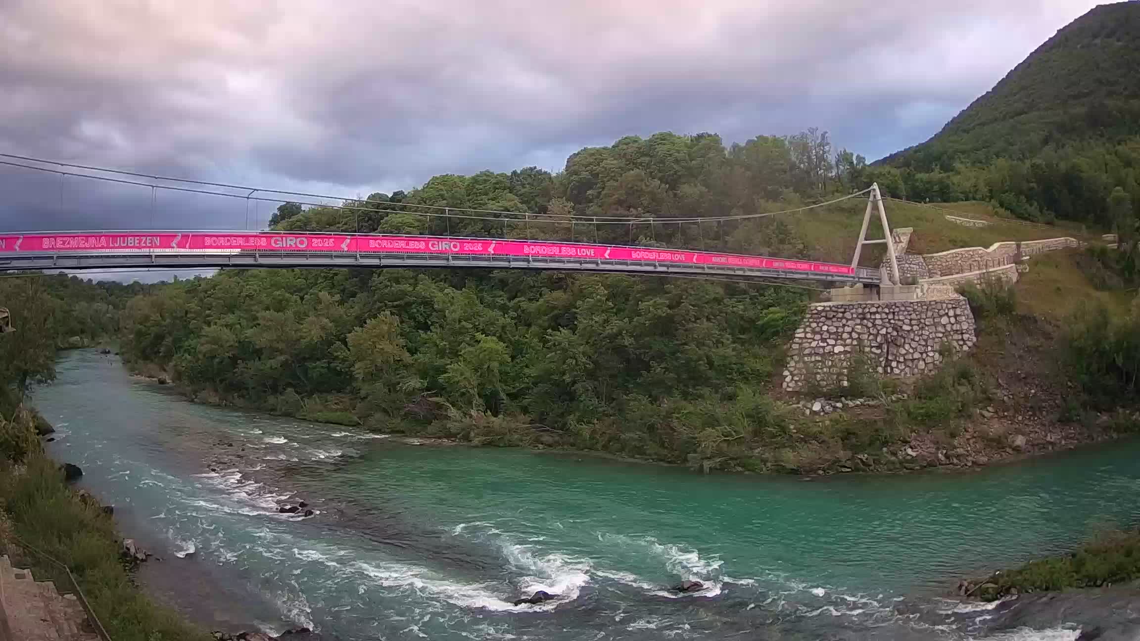Passerelle sur la rivière Soča livecam Solkan