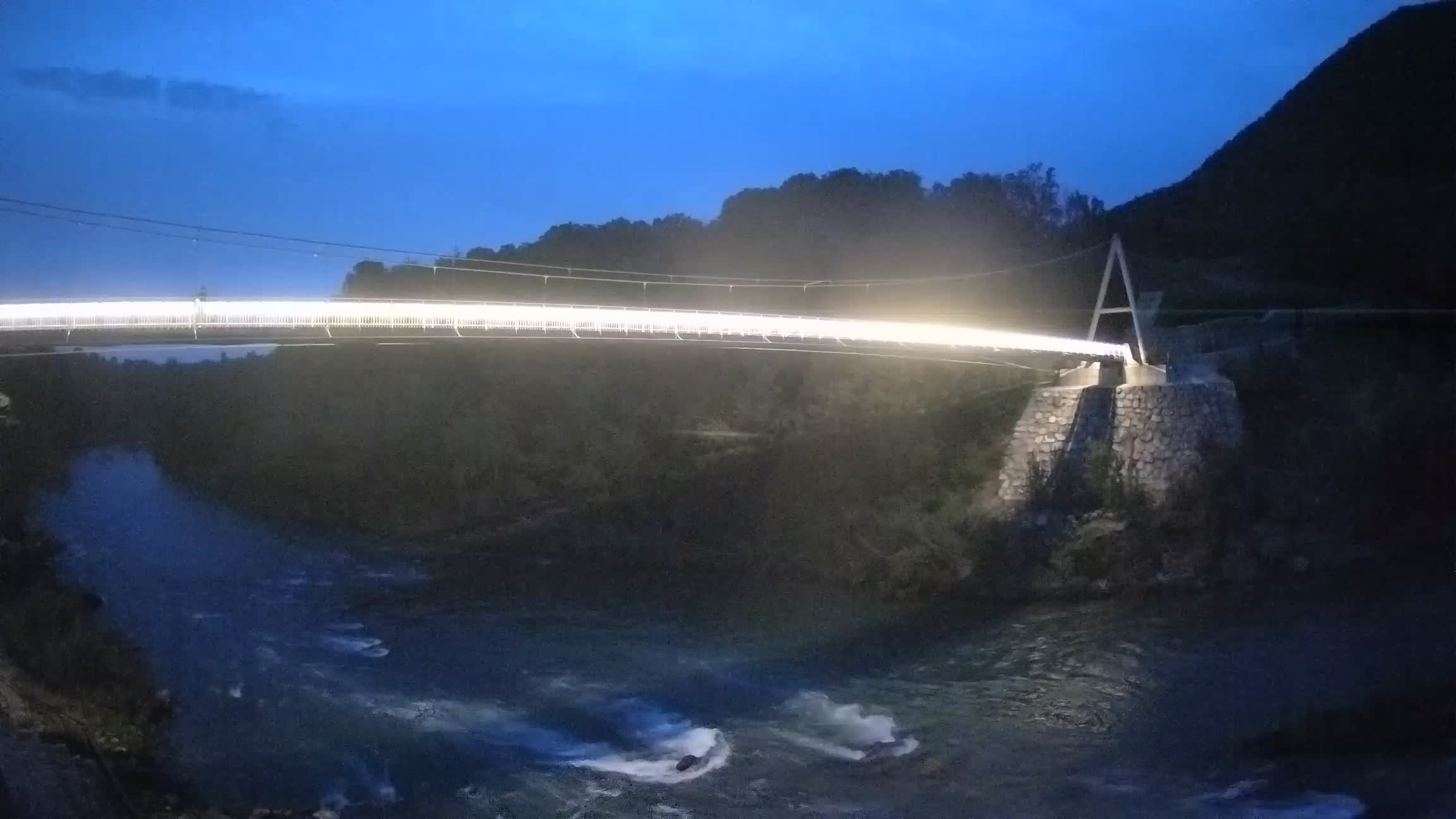 Passerella sul fiume Isonzo webcam Salcano