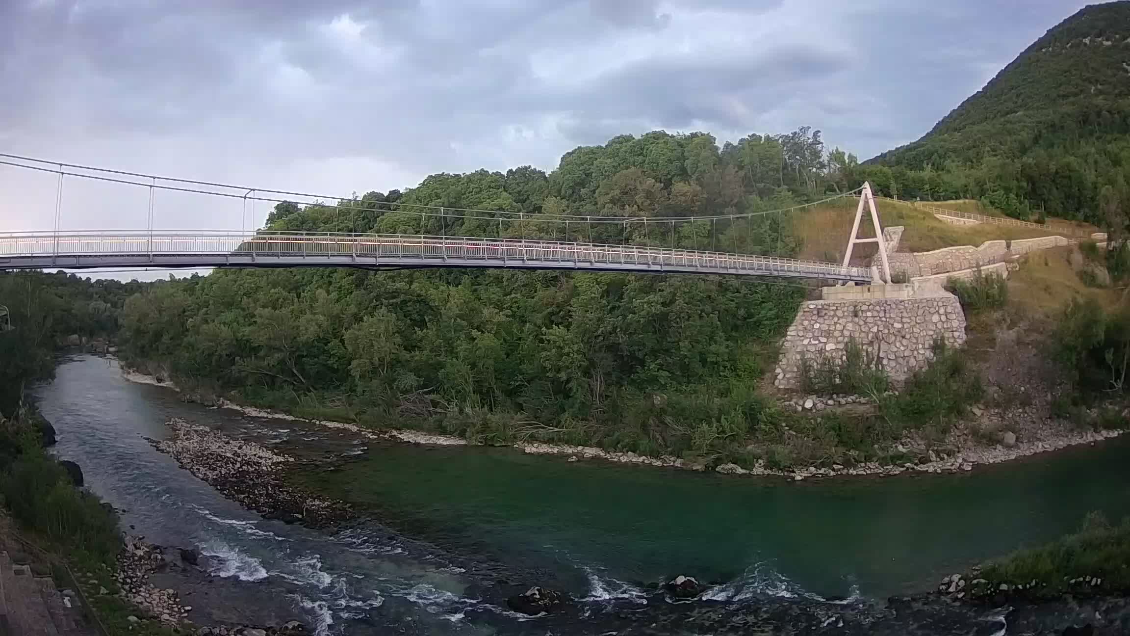 Passerelle sur la rivière Soča livecam Solkan