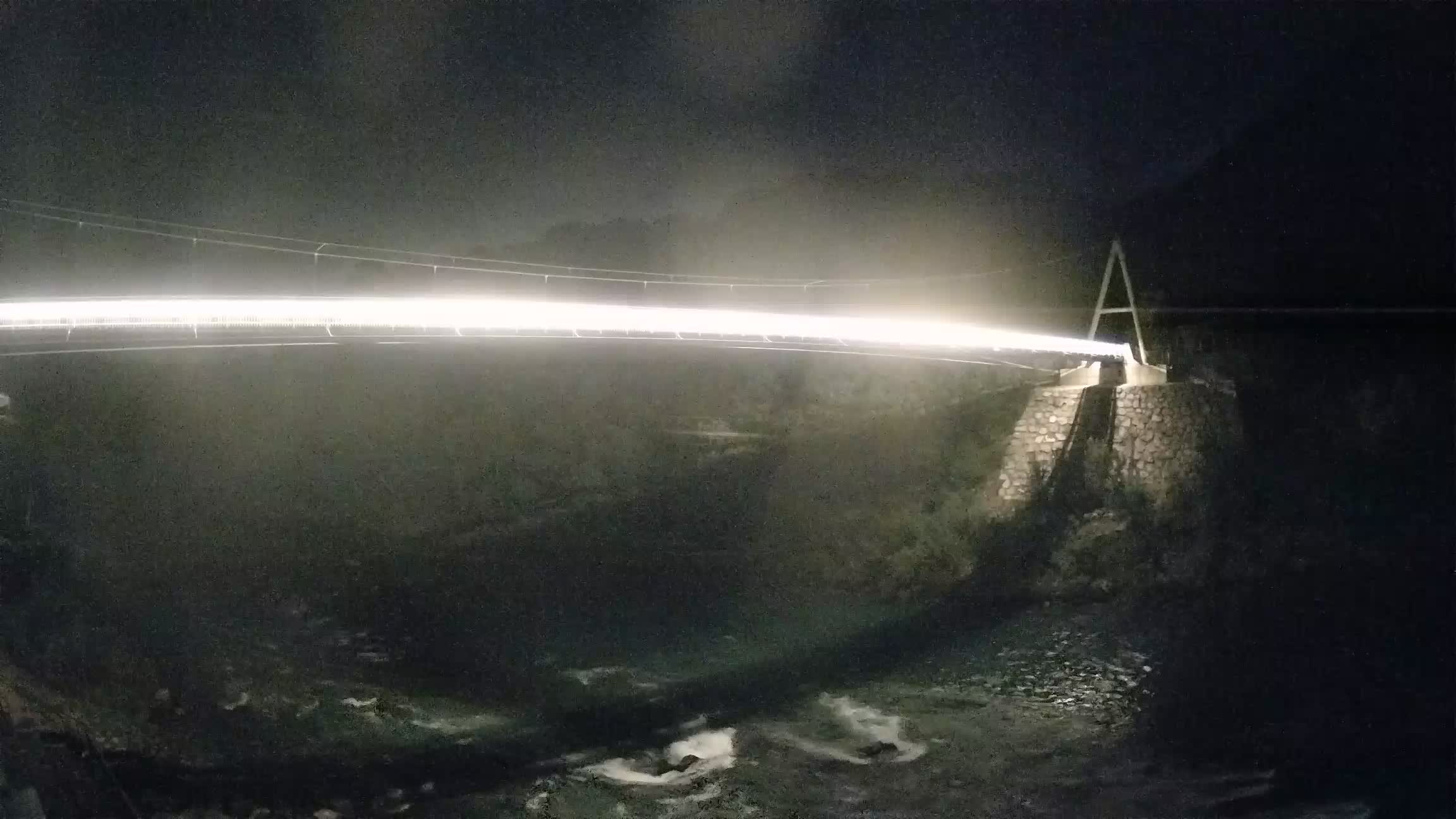 Fußgängerbrücke auf der Soča fluss Webcam Solkan