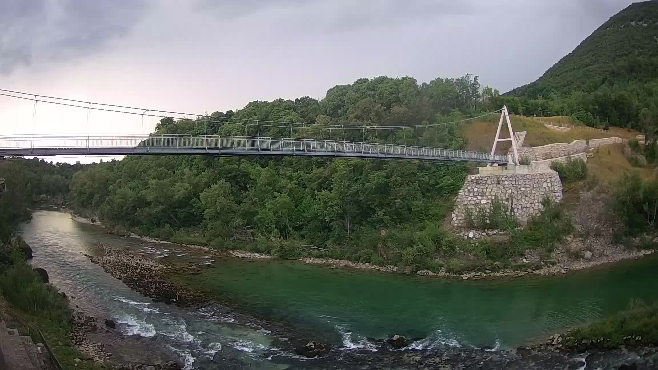 Puente peatonal Soča camera en vivo Solkan
