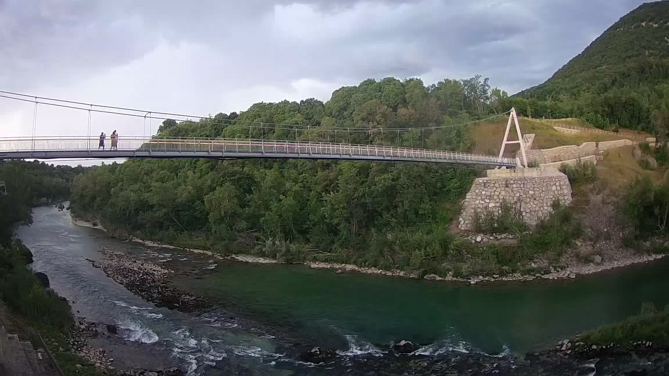 Puente peatonal Soča camera en vivo Solkan
