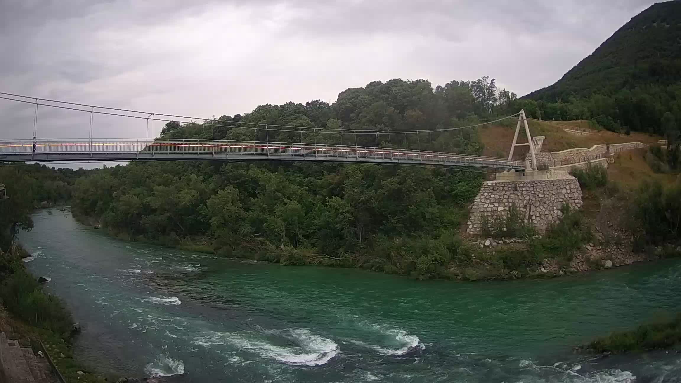 Passerella sul fiume Isonzo webcam Salcano