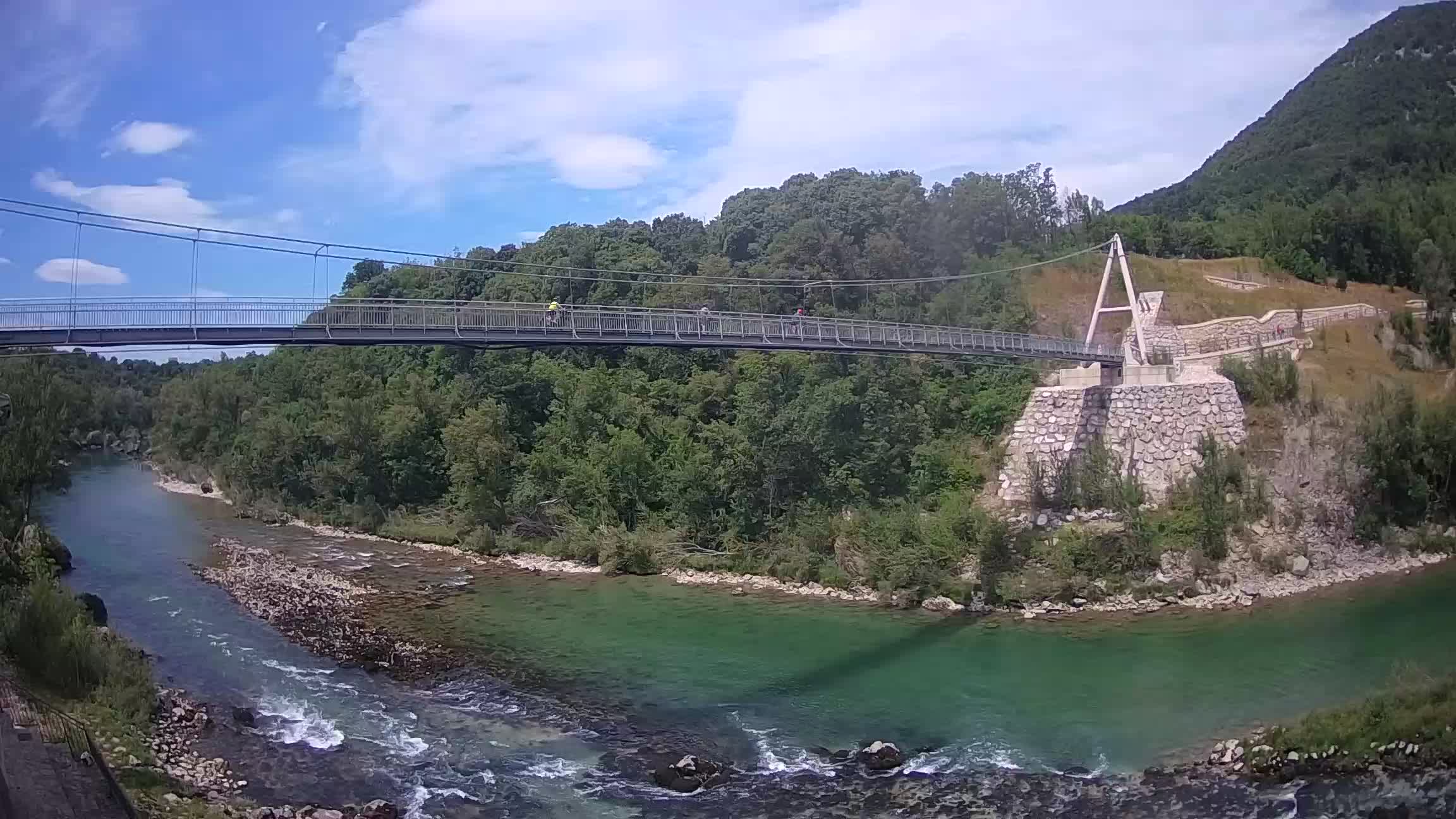 Fußgängerbrücke auf der Soča fluss Webcam Solkan