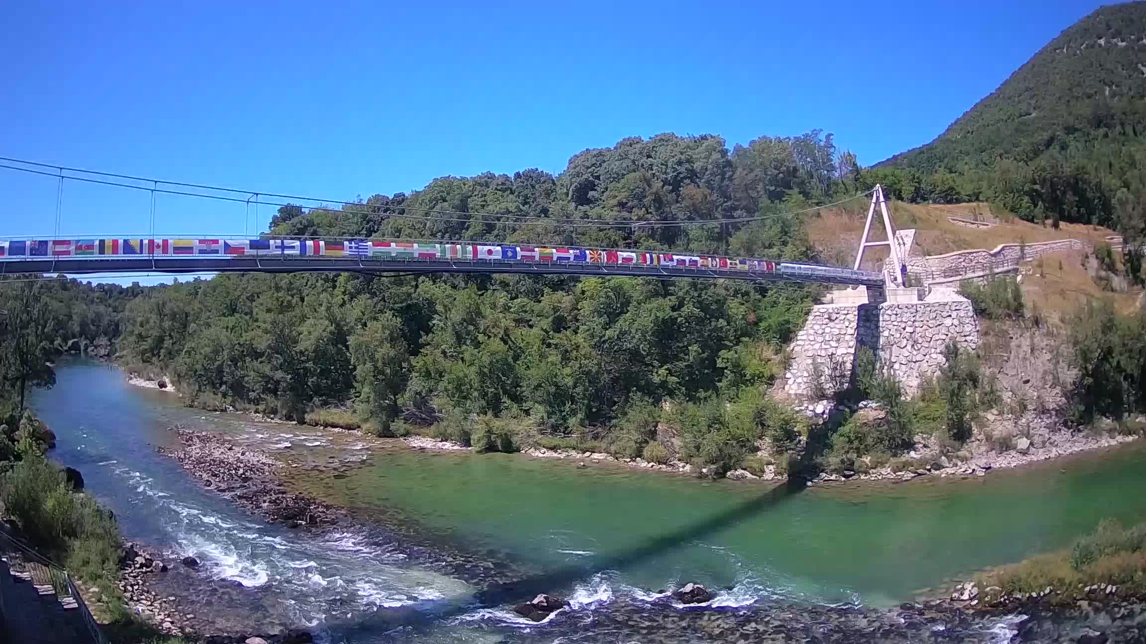 Passerella sul fiume Isonzo webcam Salcano