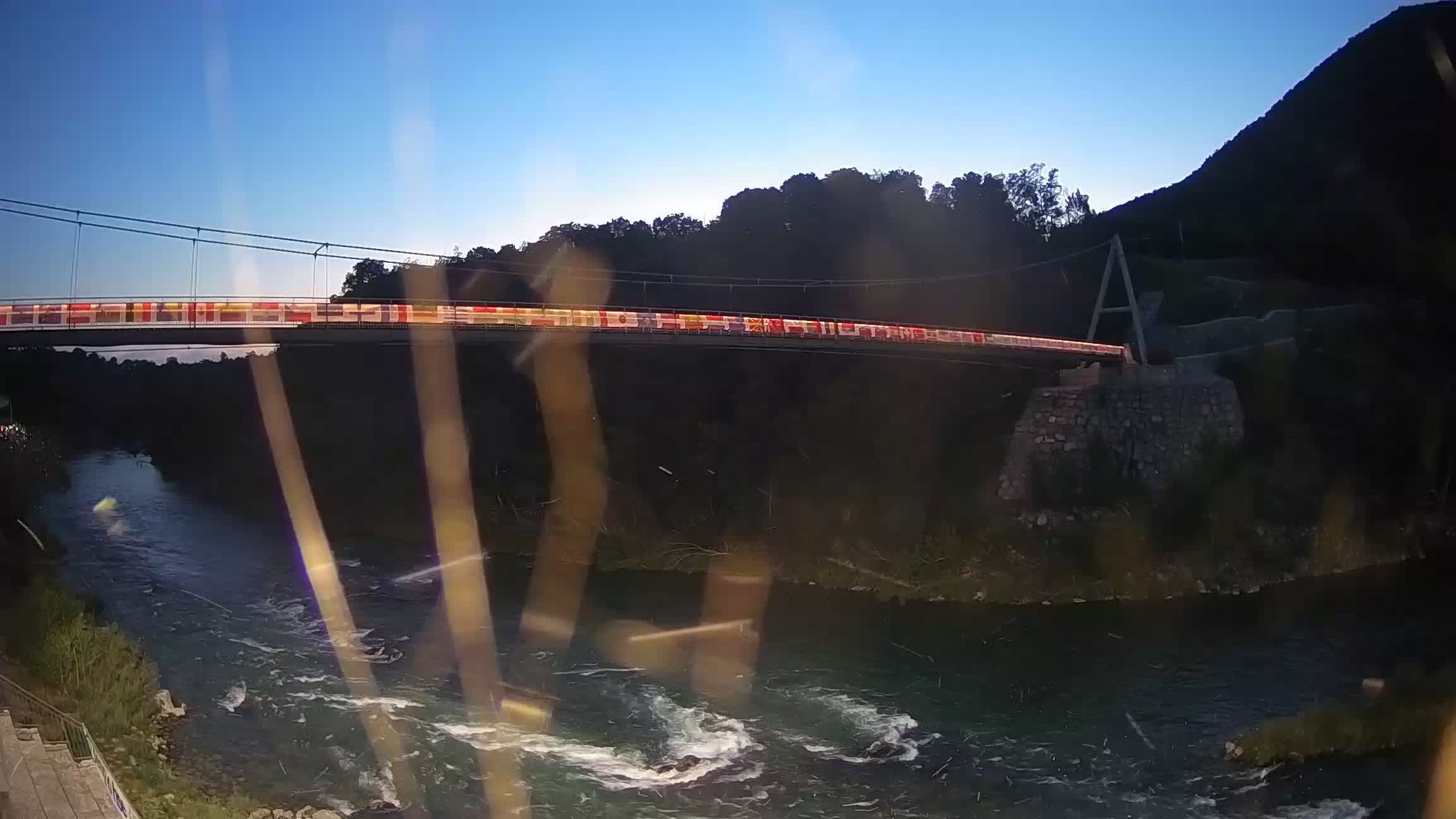 Passerella sul fiume Isonzo webcam Salcano