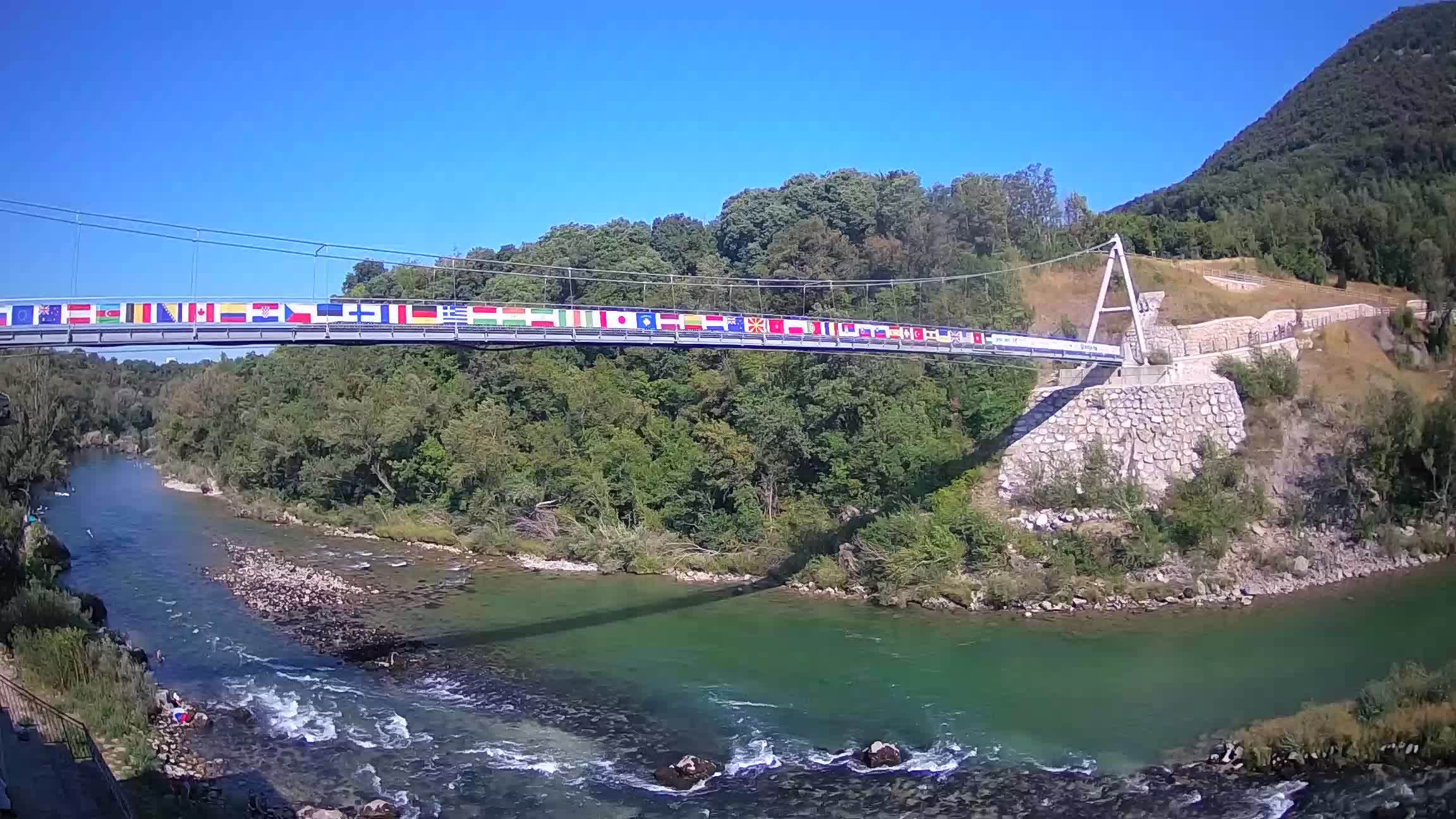 Passerella sul fiume Isonzo webcam Salcano