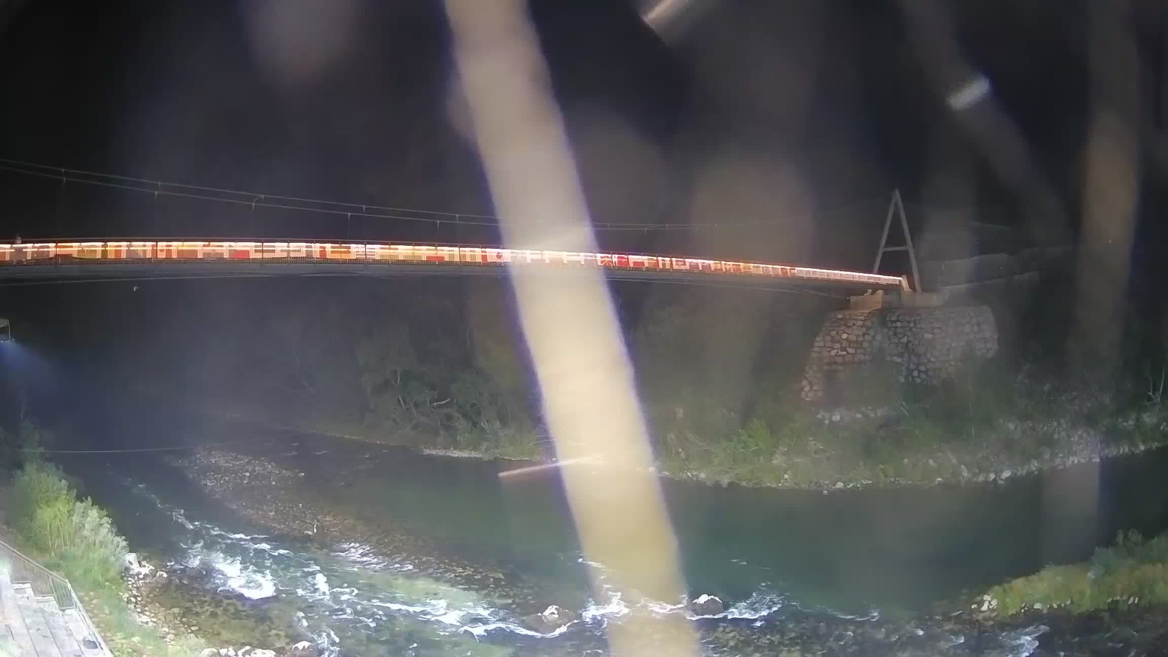 Passerelle sur la rivière Soča livecam Solkan