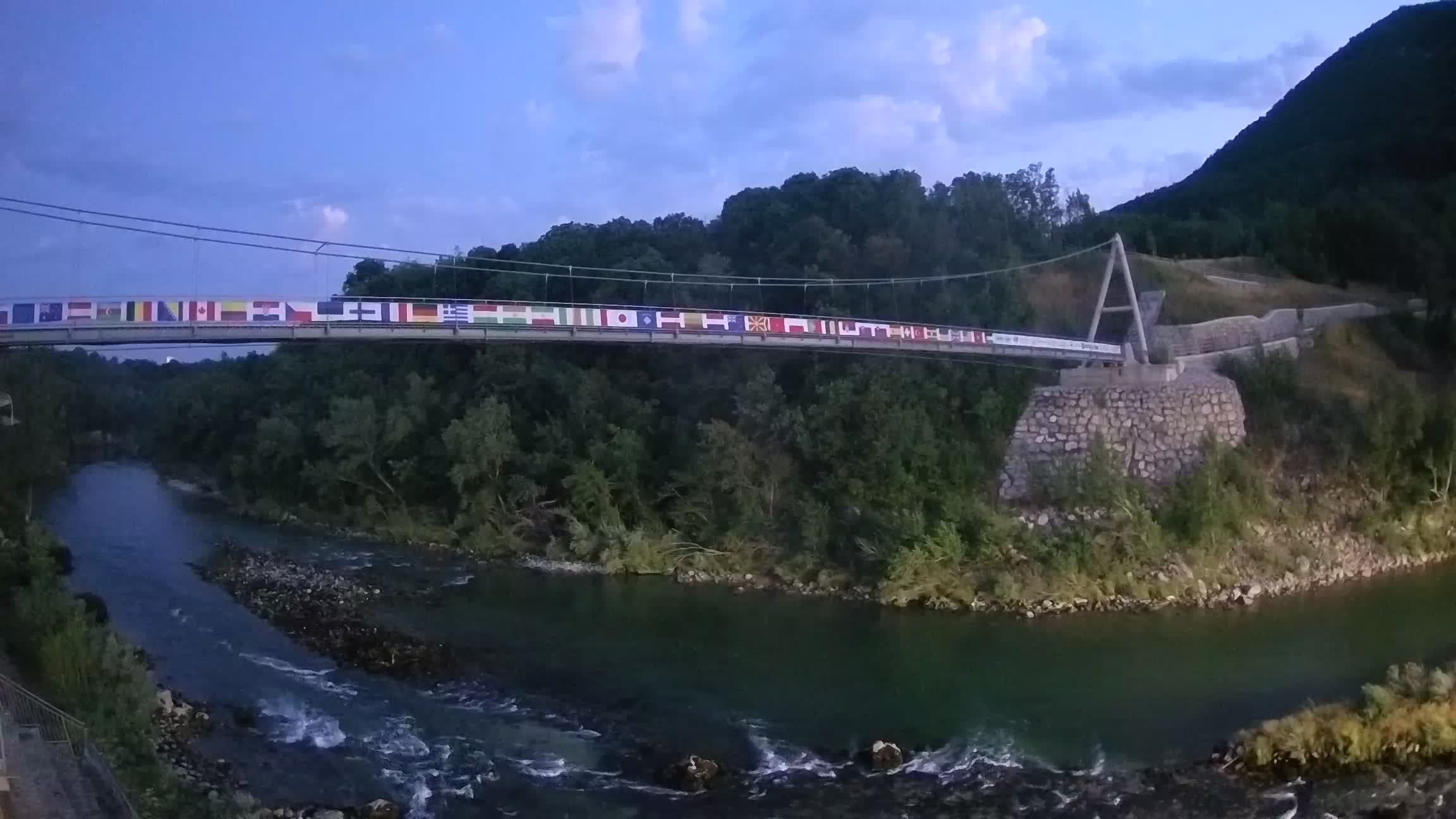 Passerella sul fiume Isonzo webcam Salcano