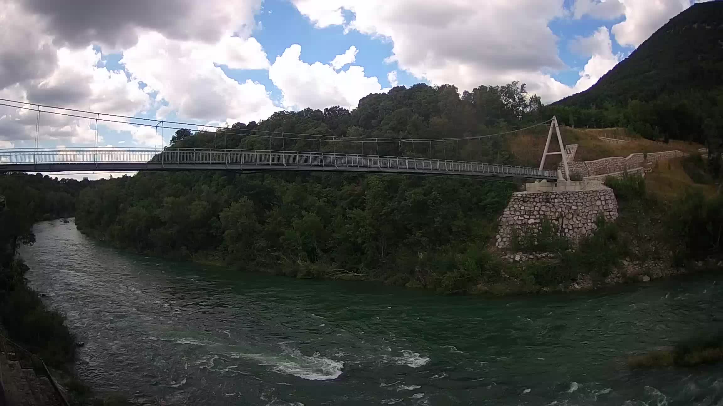 Puente peatonal Soča camera en vivo Solkan