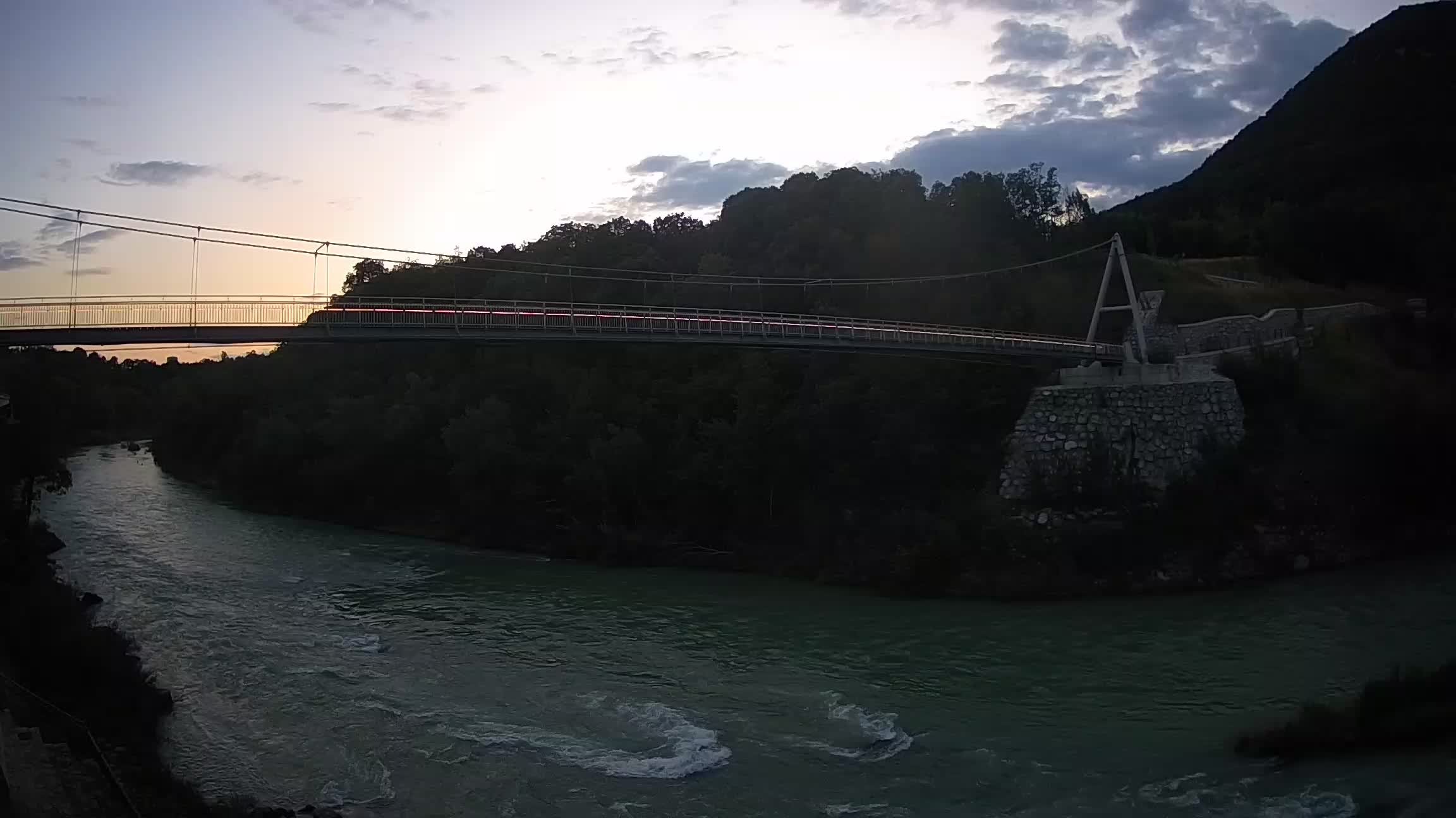 Passerelle sur la rivière Soča livecam Solkan