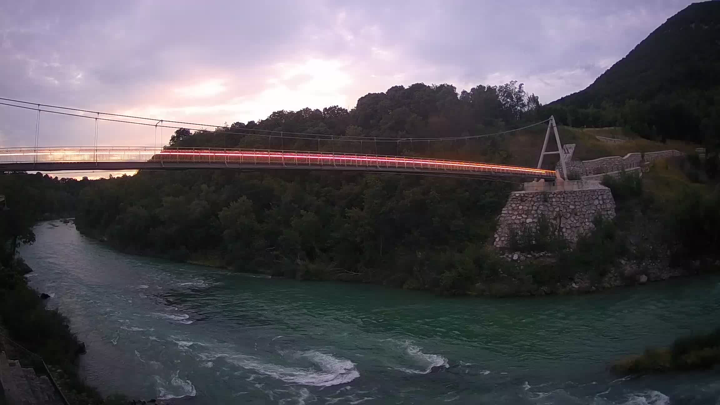 Passerelle sur la rivière Soča livecam Solkan