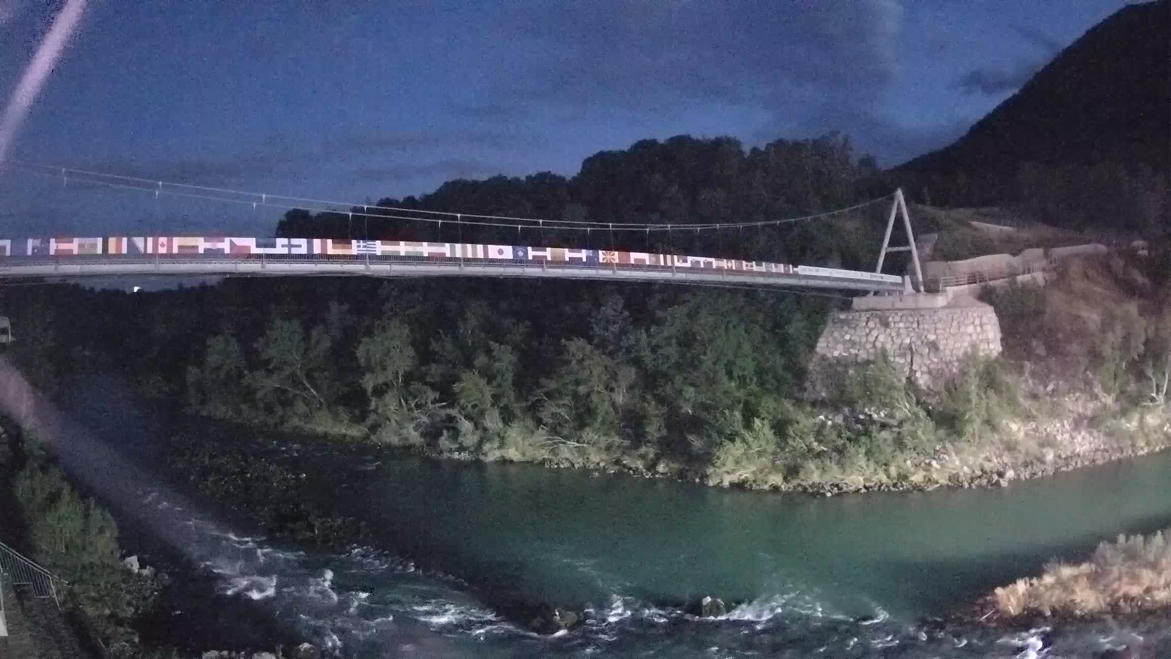 Passerelle sur la rivière Soča livecam Solkan