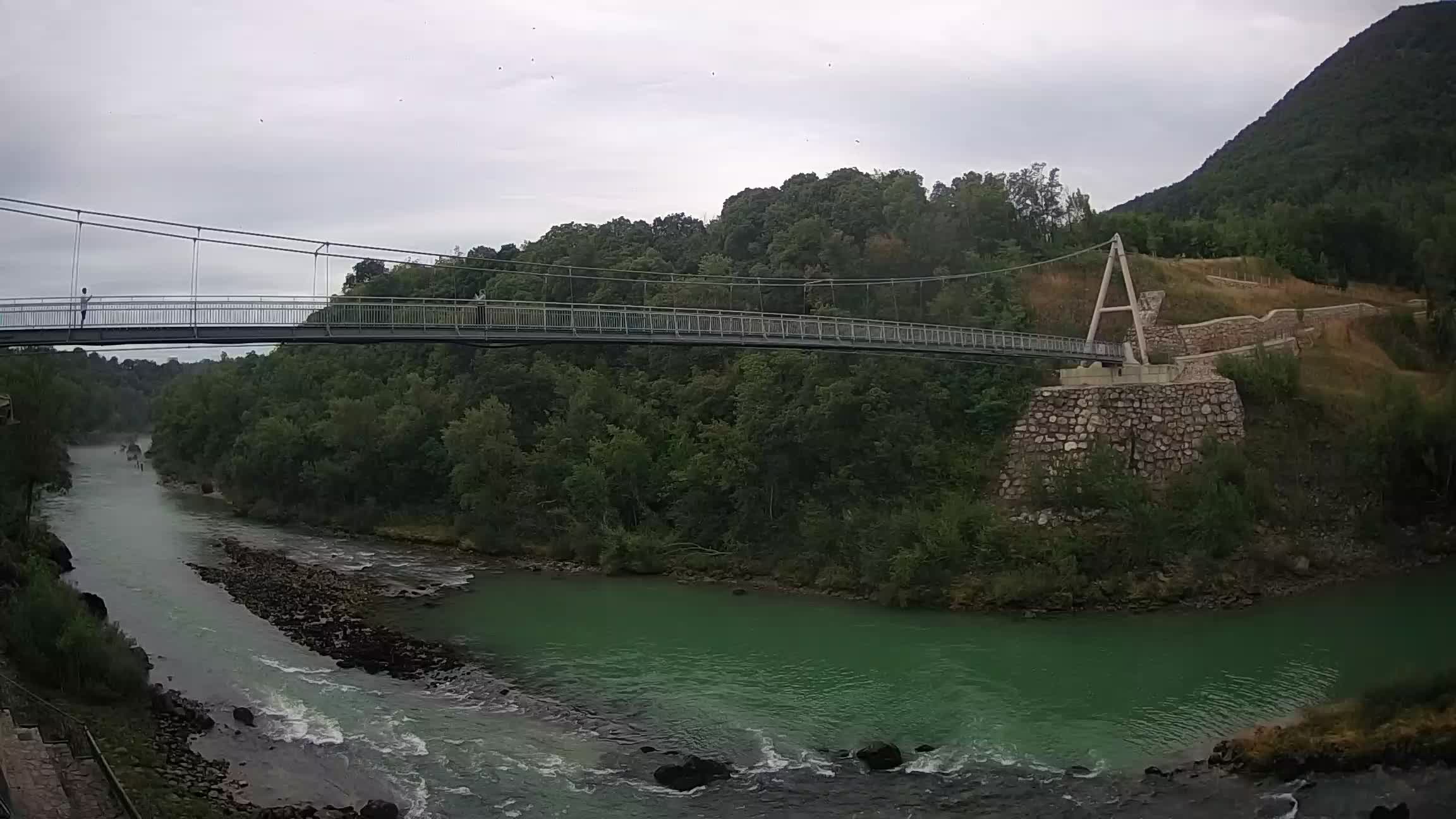 Puente peatonal Soča camera en vivo Solkan
