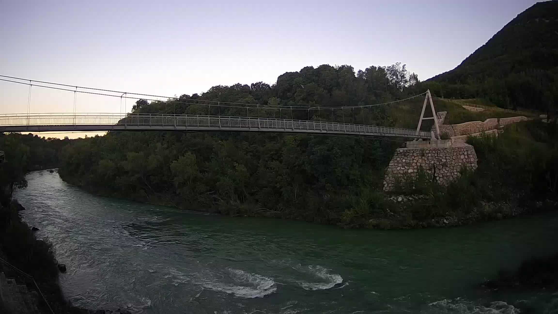 Passerella sul fiume Isonzo webcam Salcano