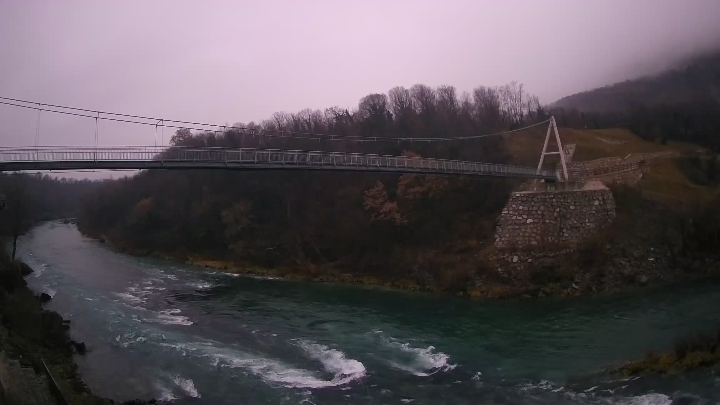 Passerelle sur la rivière Soča livecam Solkan