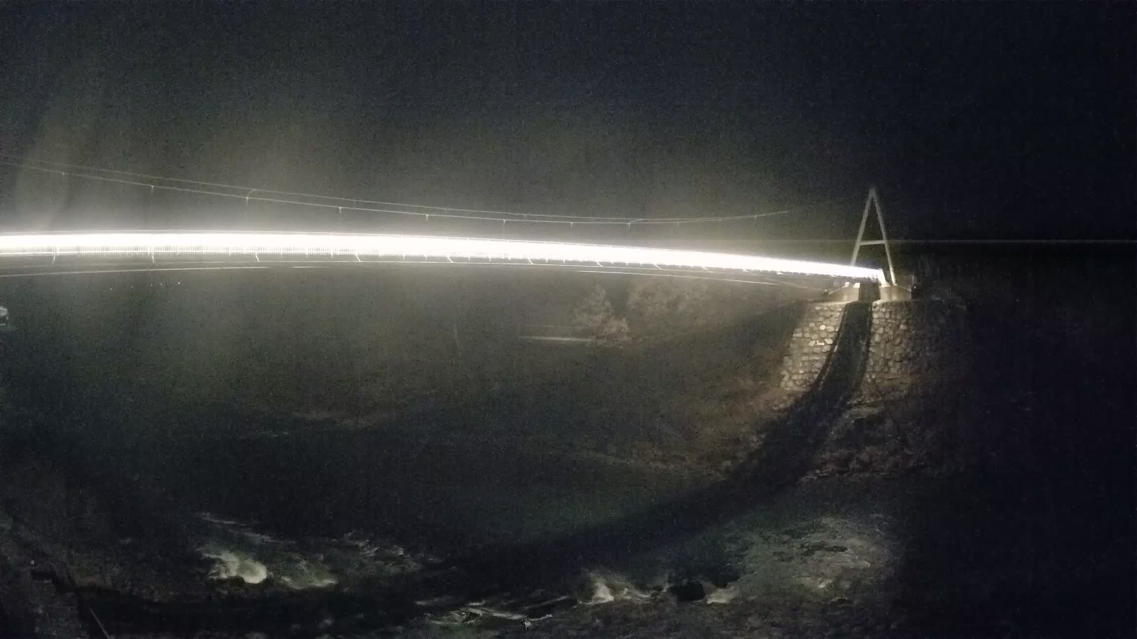 Passerella sul fiume Isonzo webcam Salcano